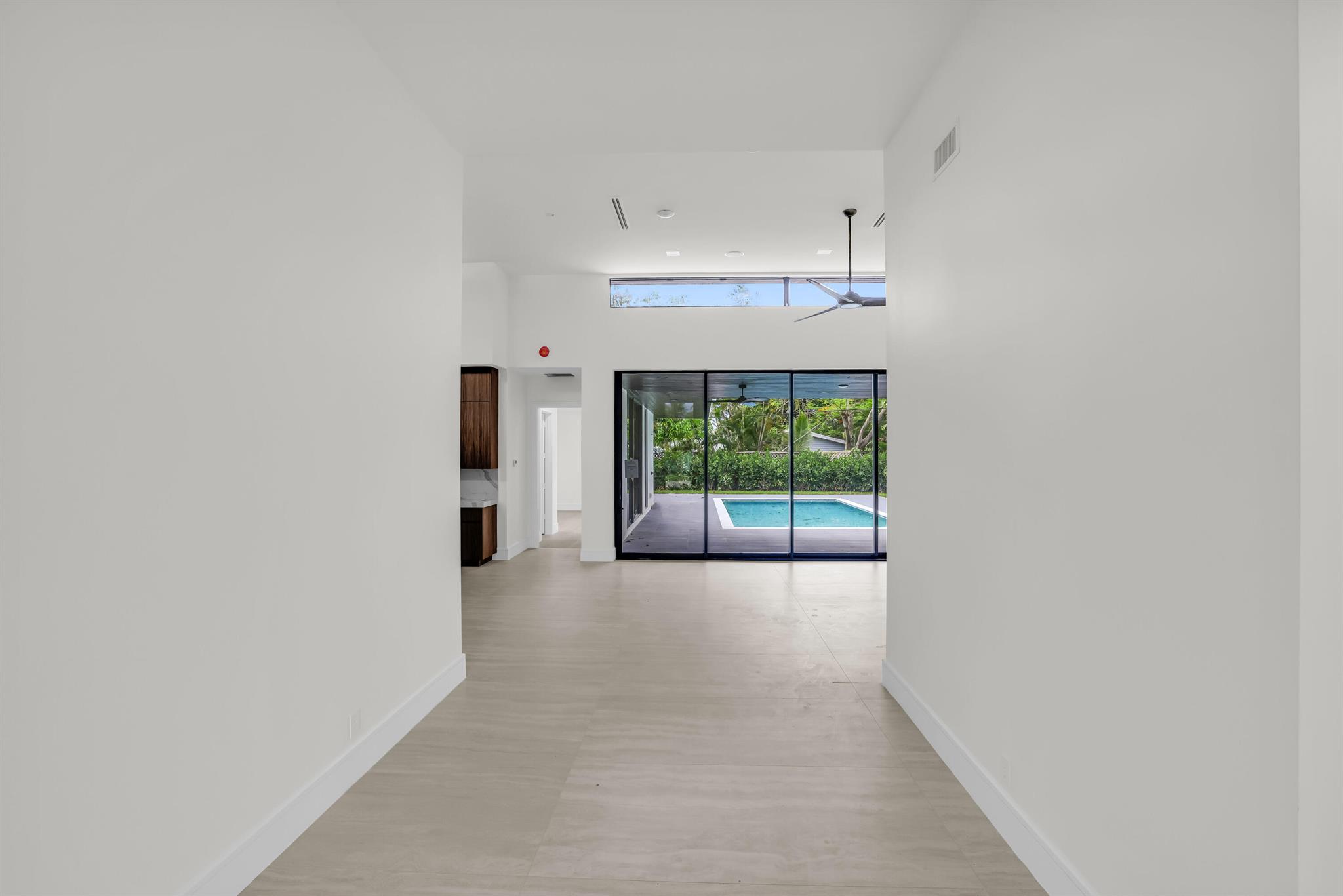 251 NE 14th Street
