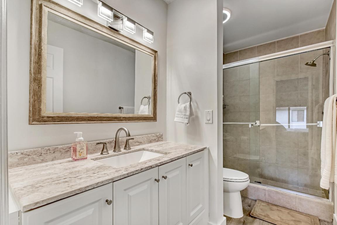 300 E Club Circle Circle 204