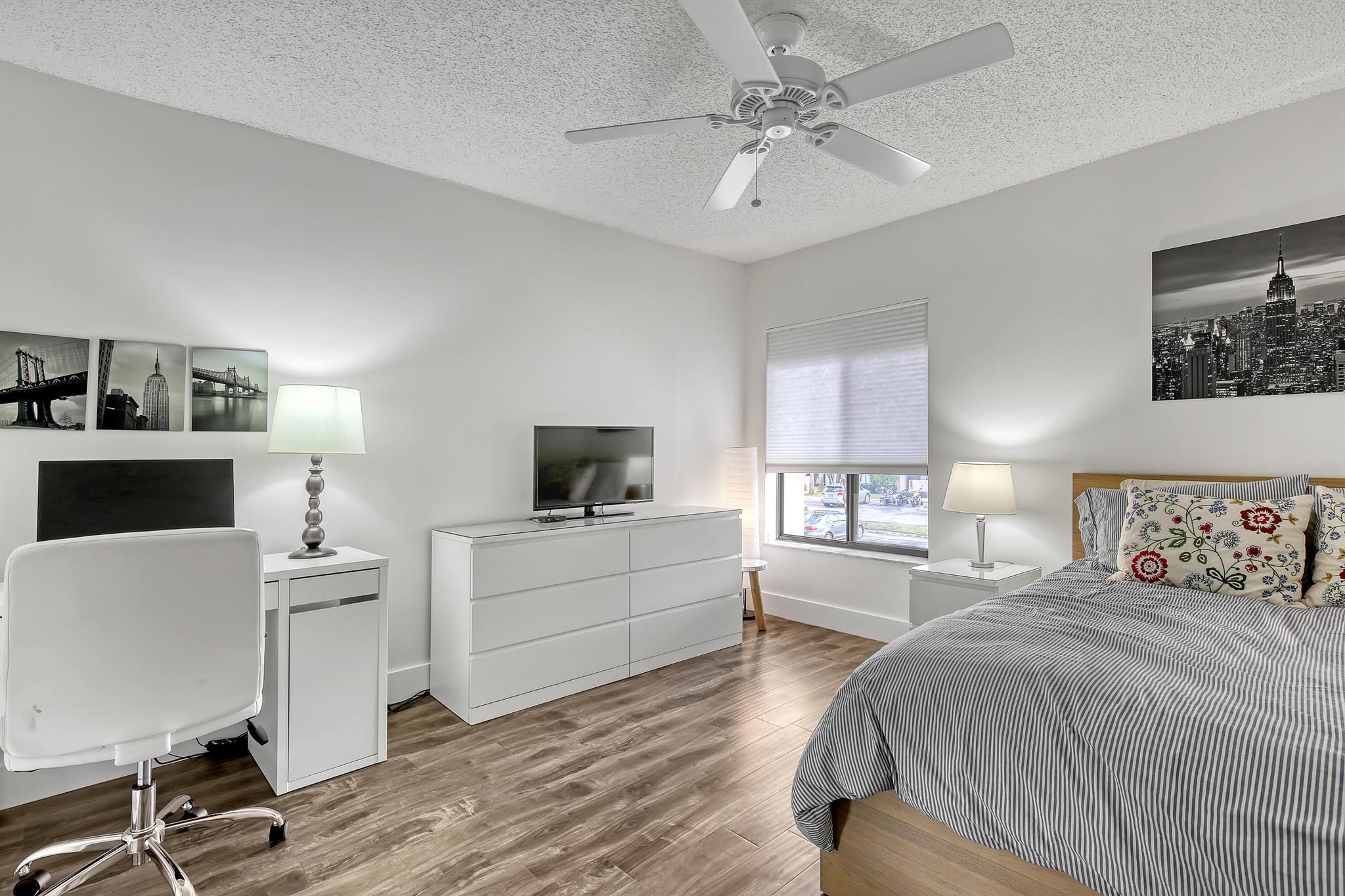 300 E Club Circle Circle 204