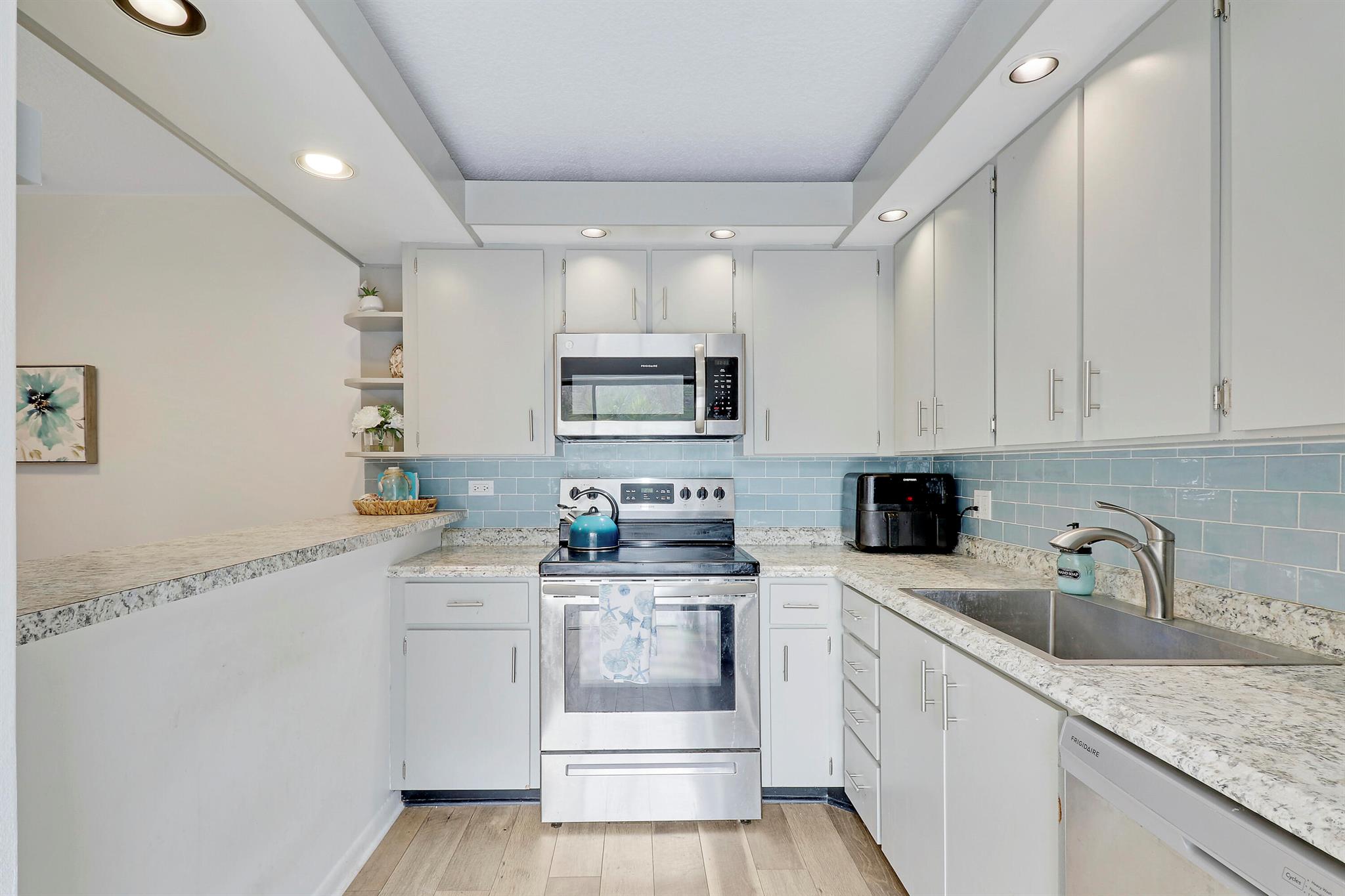 3900 County Line Road 12c