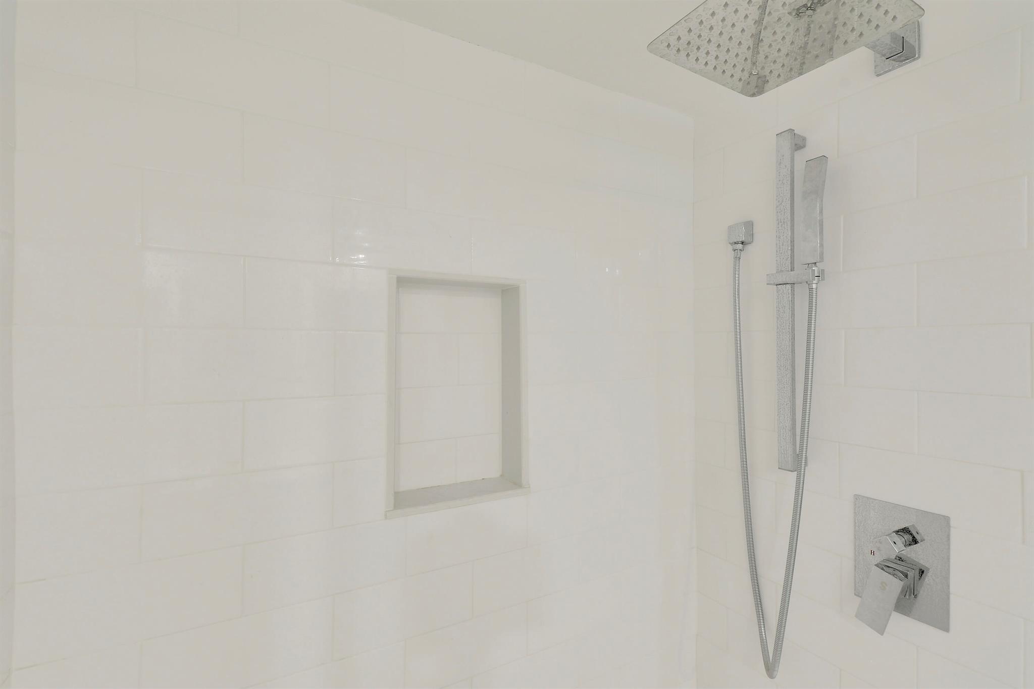 3900 County Line Road 12c