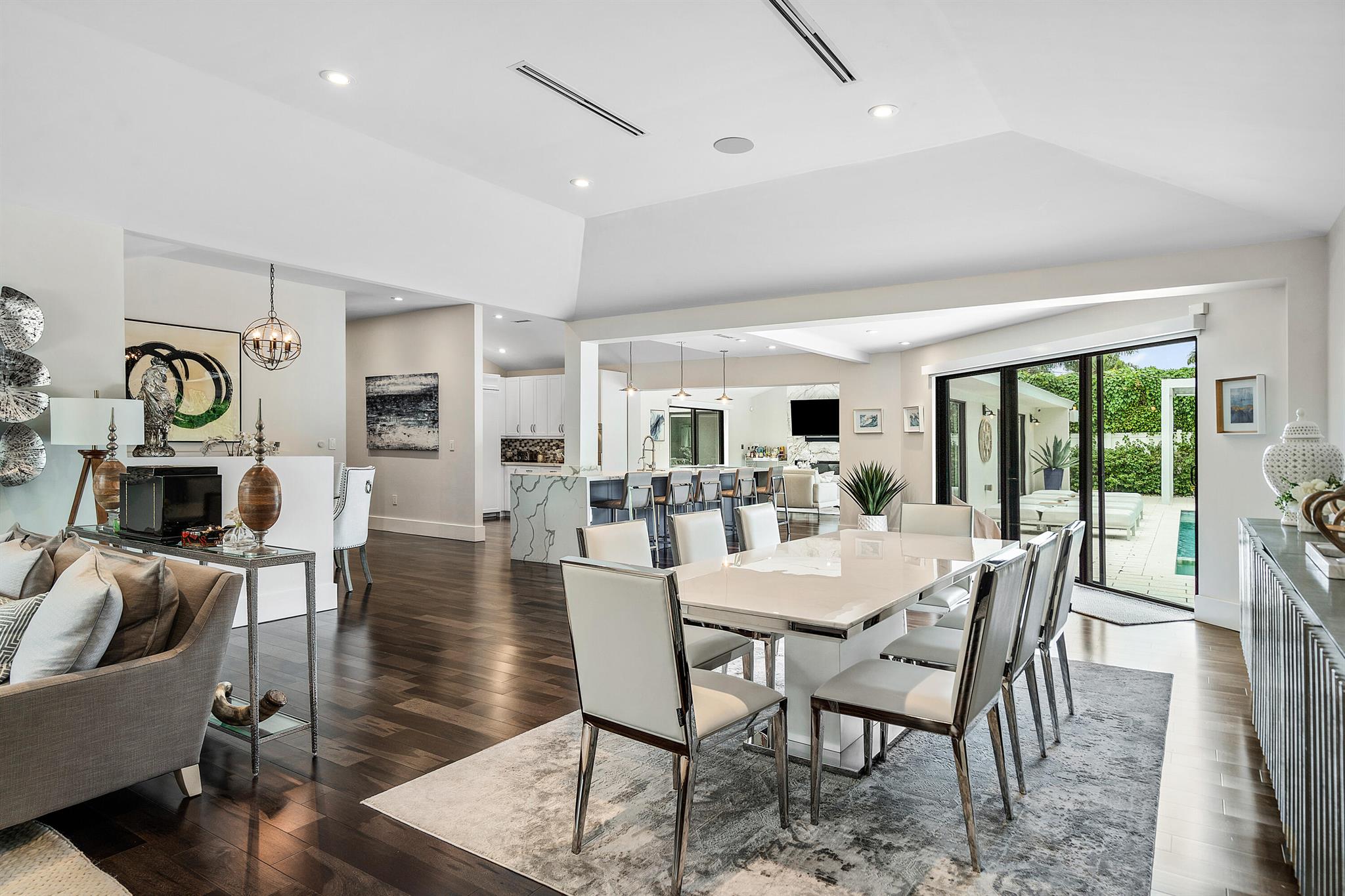 1117 Lake Drive