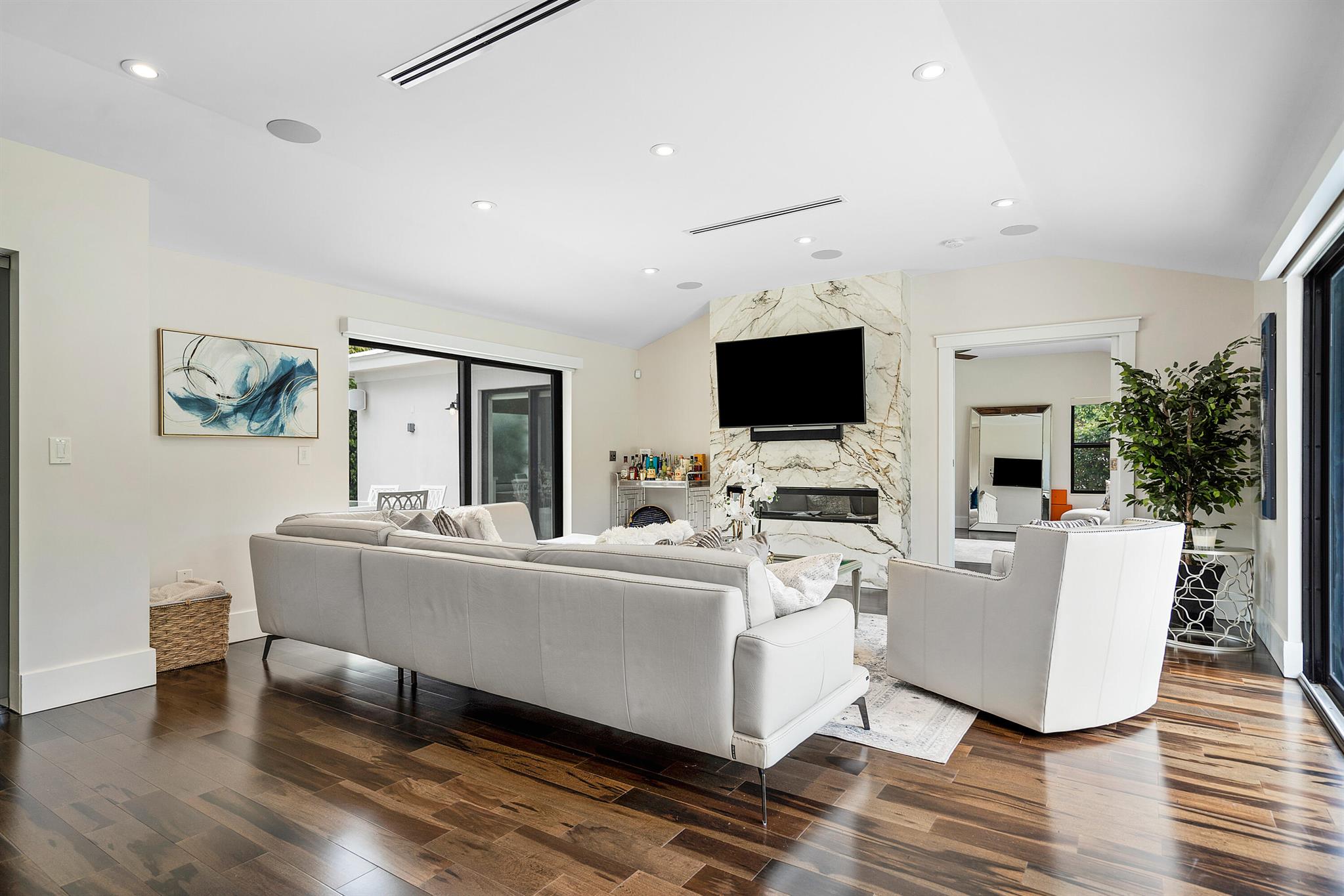 1117 Lake Drive