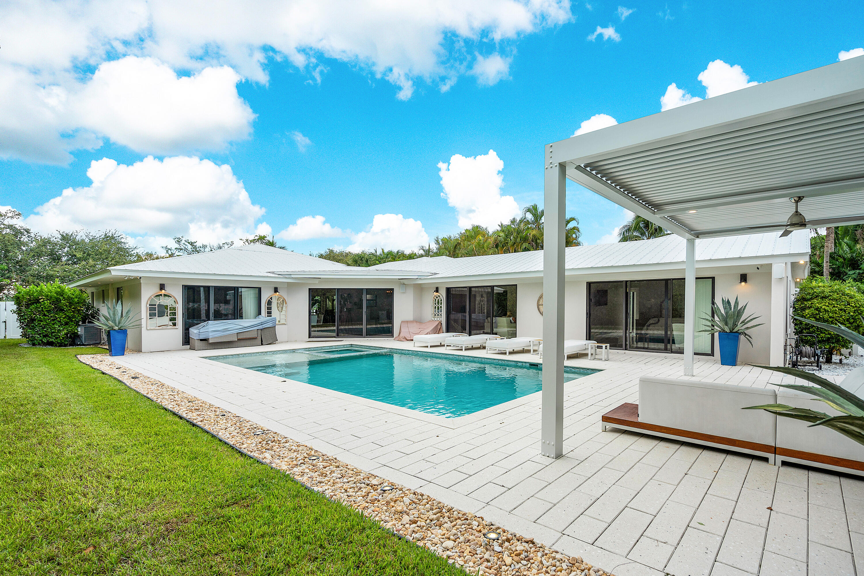 1117 Lake Drive