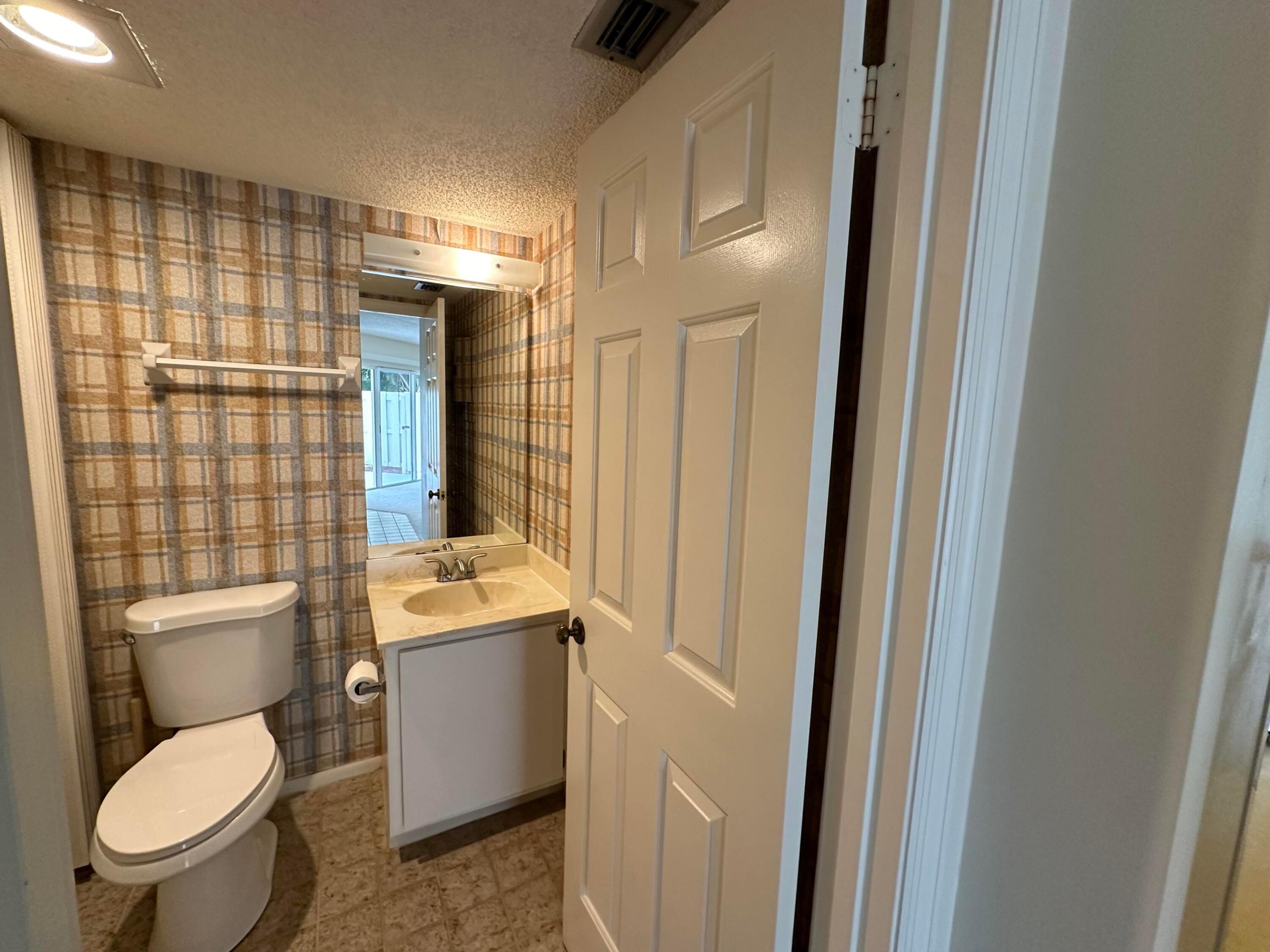 288 Seabreeze Circle
