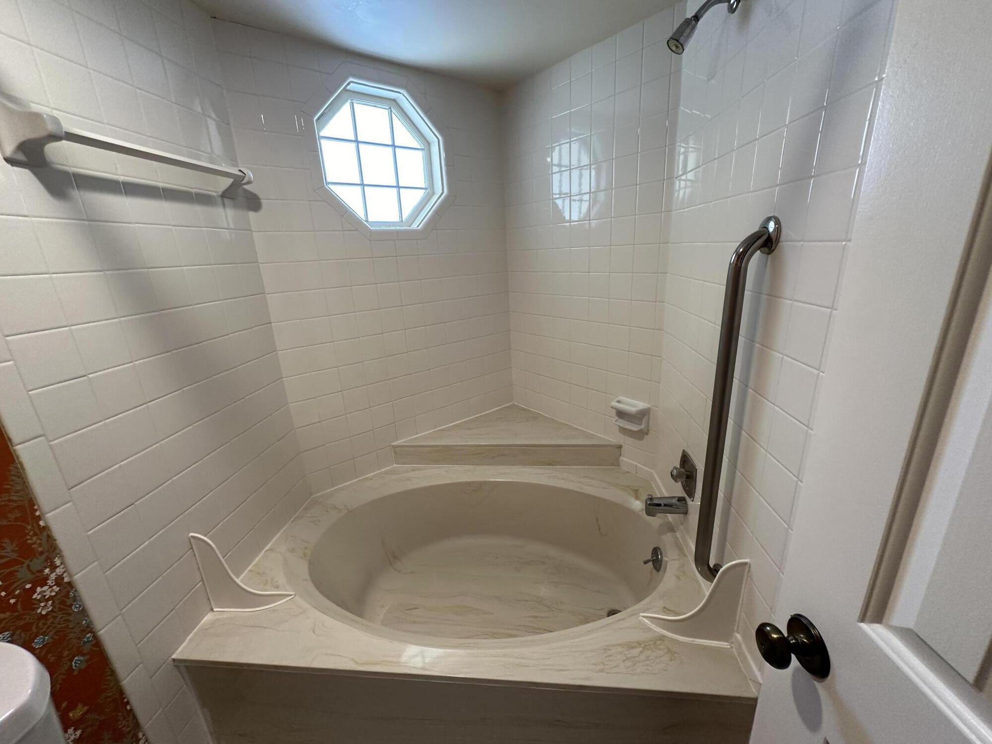 288 Seabreeze Circle