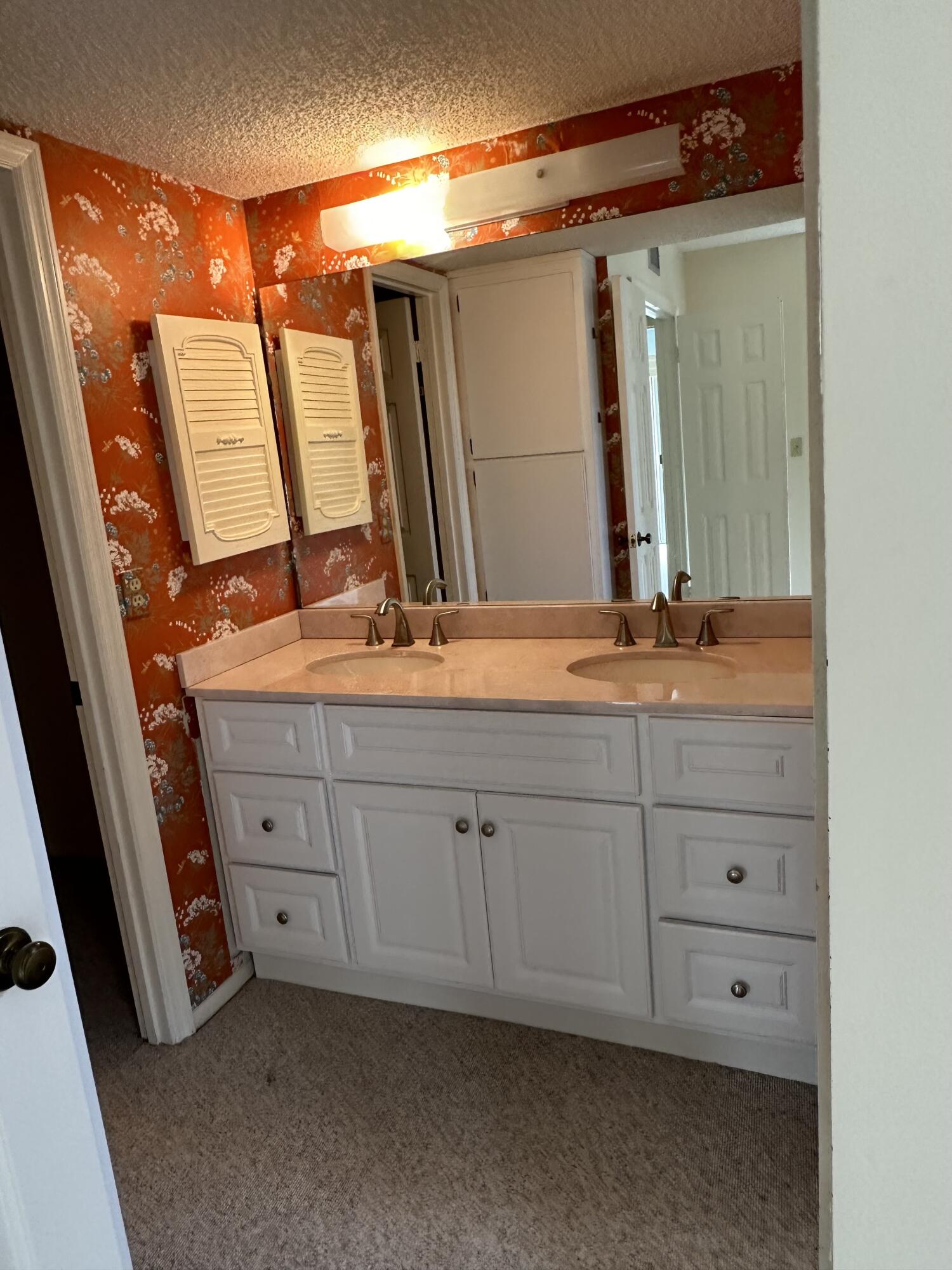 288 Seabreeze Circle