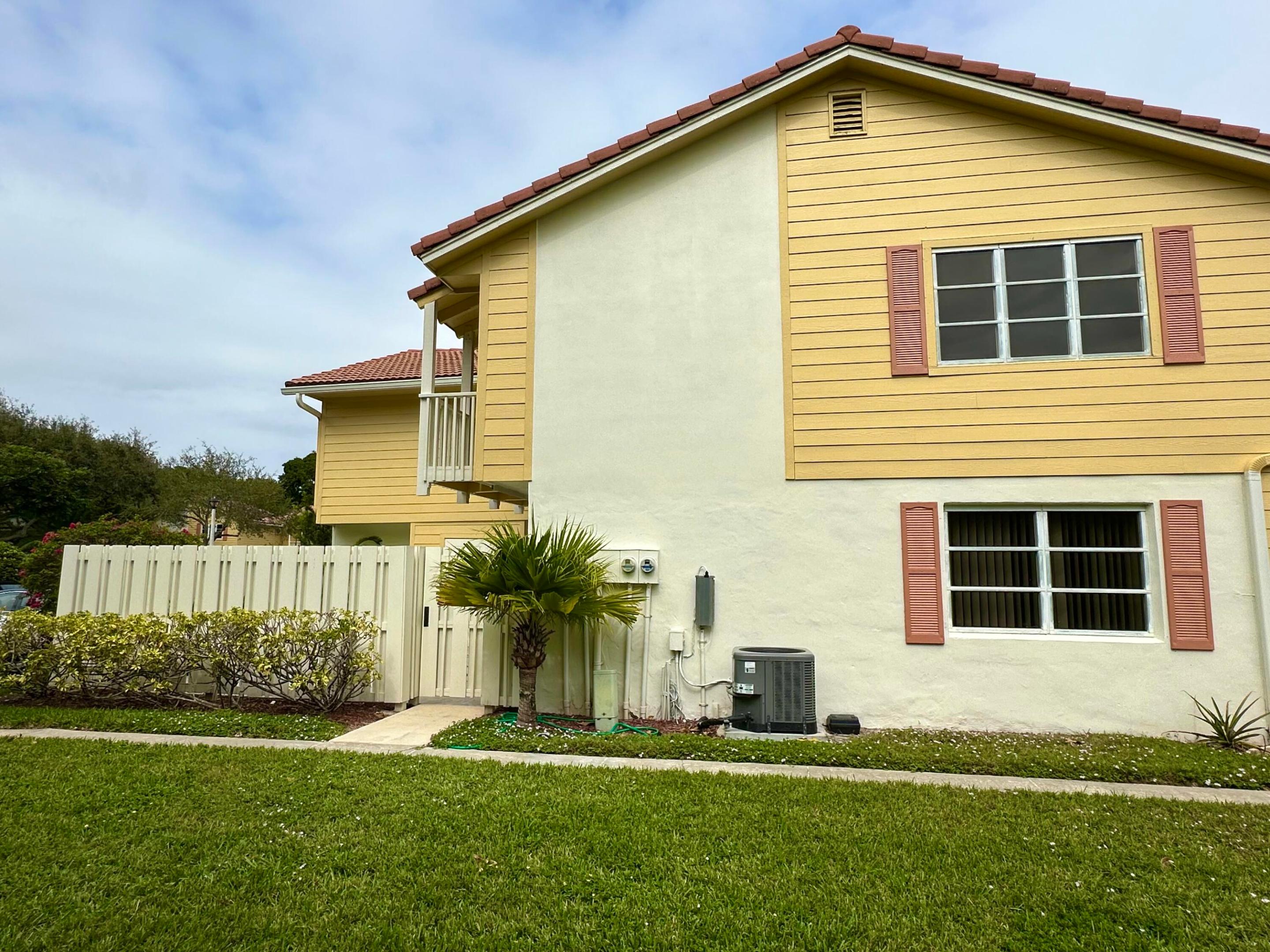 288 Seabreeze Circle