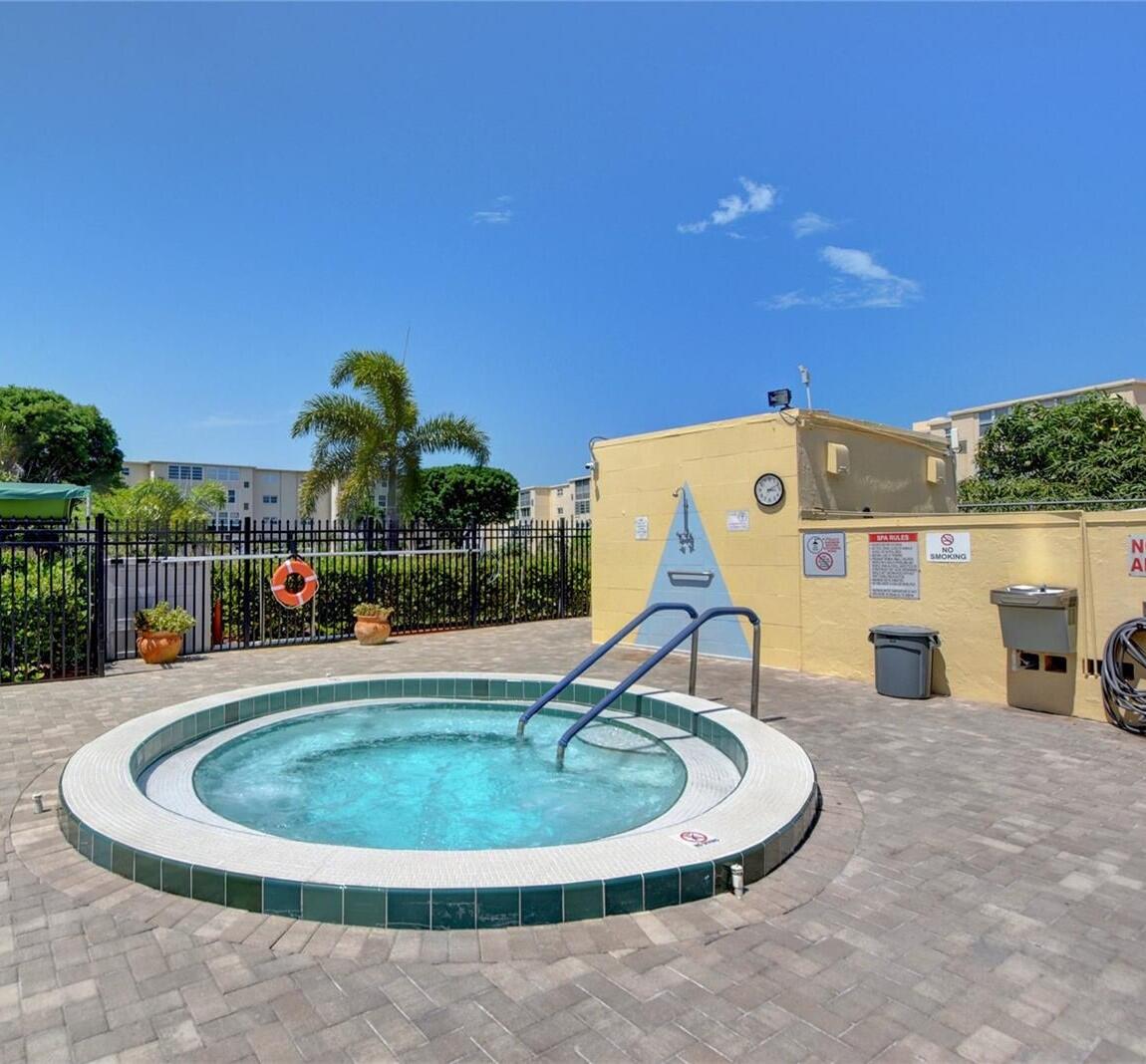 2620 NE 1st Court 308