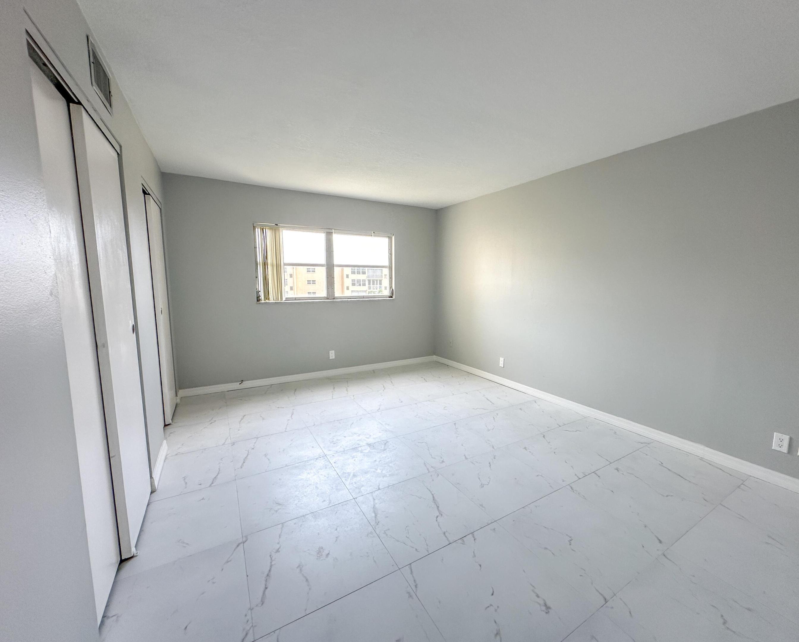 2620 NE 1st Court 308