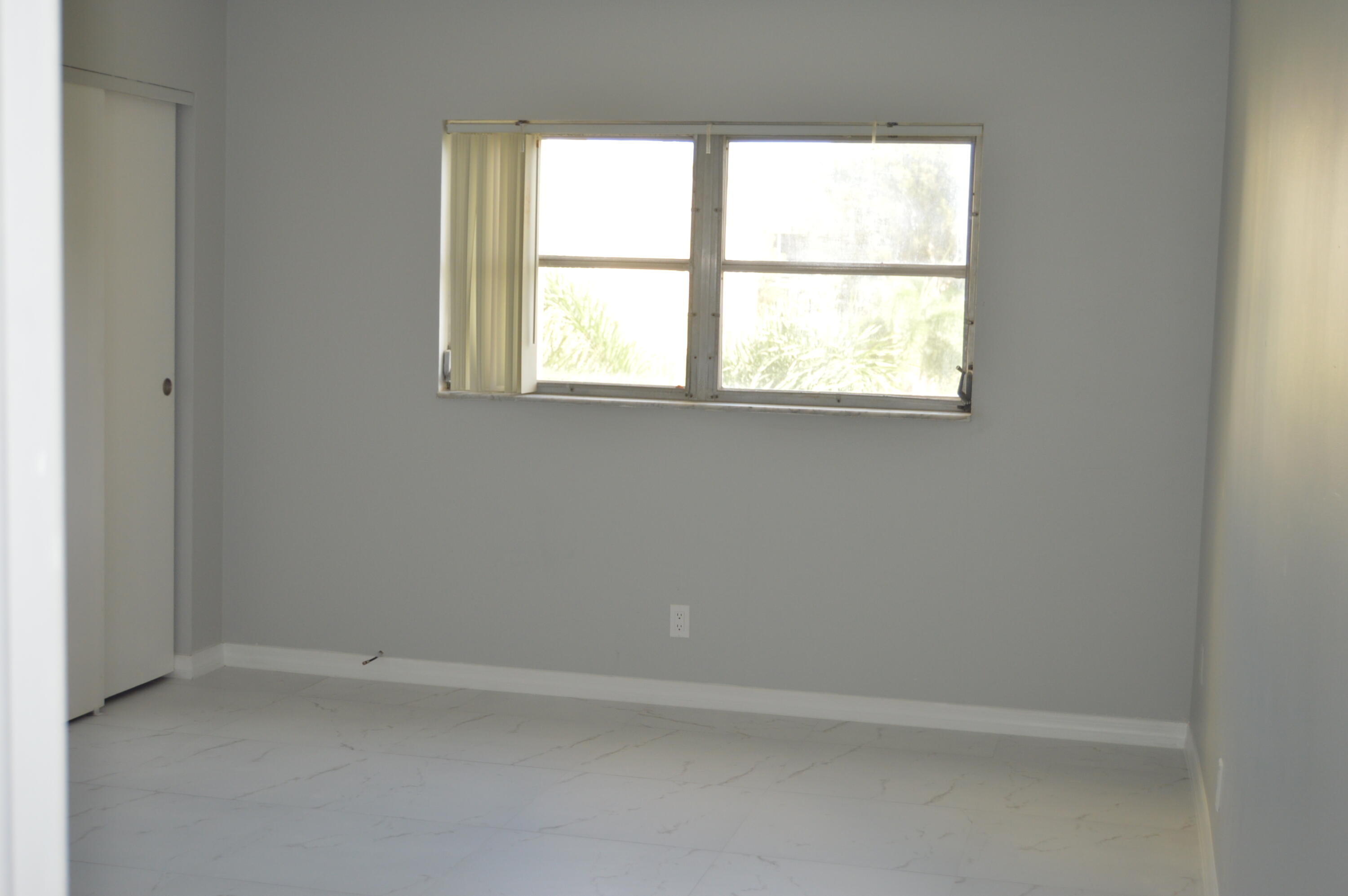 2620 NE 1st Court 308