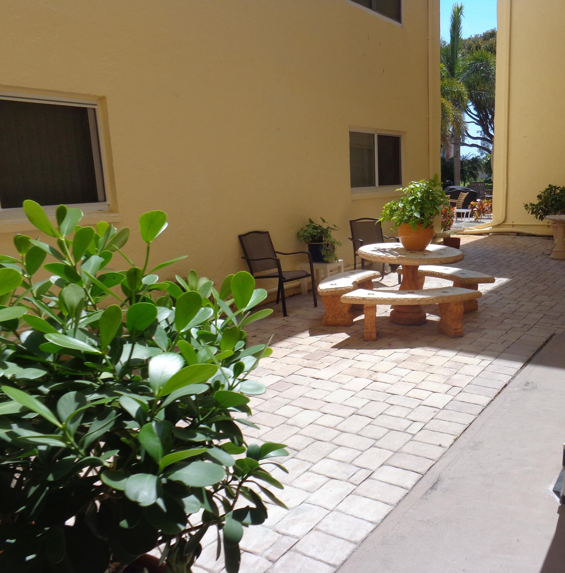 2620 NE 1st Court 308