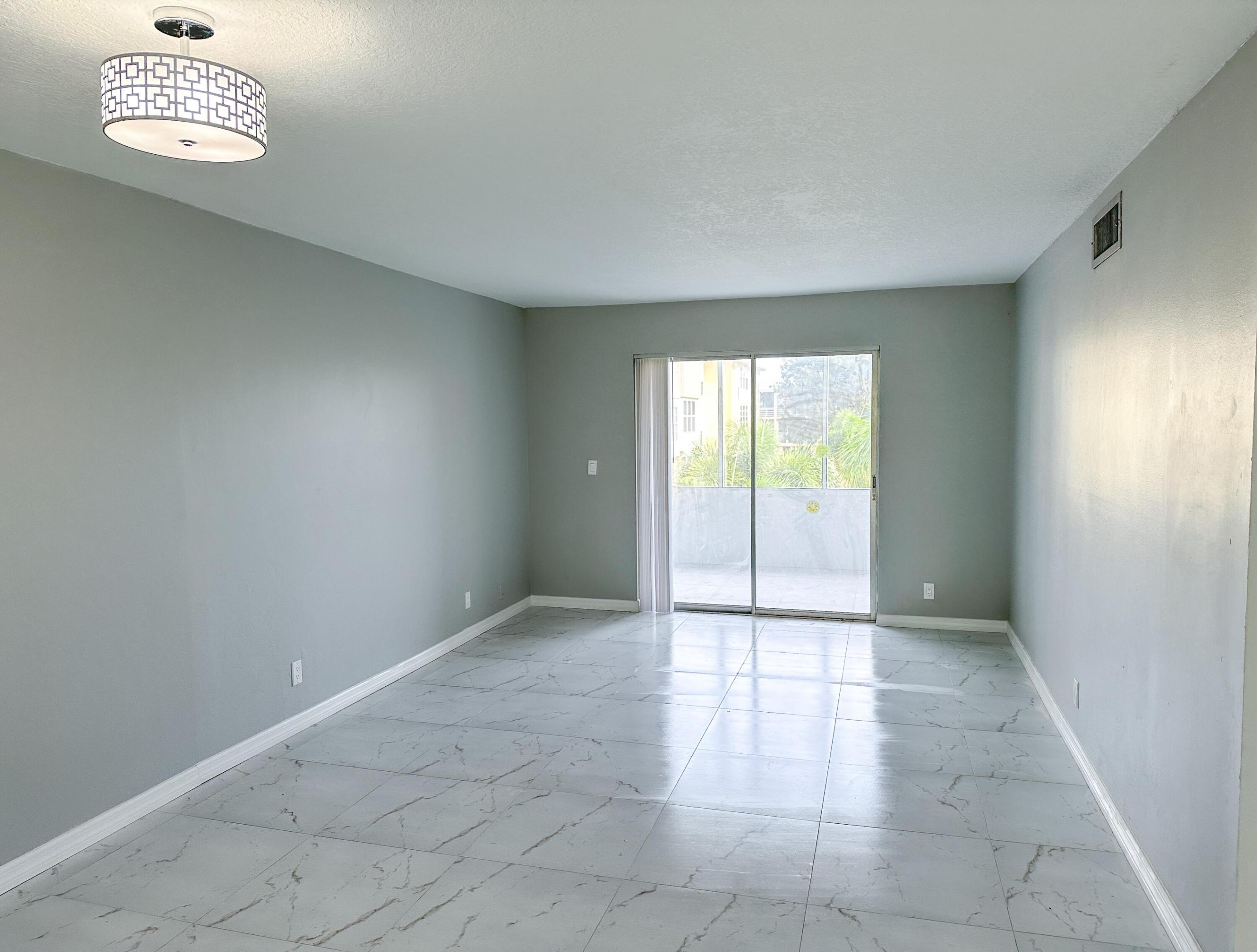 2620 NE 1st Court 308