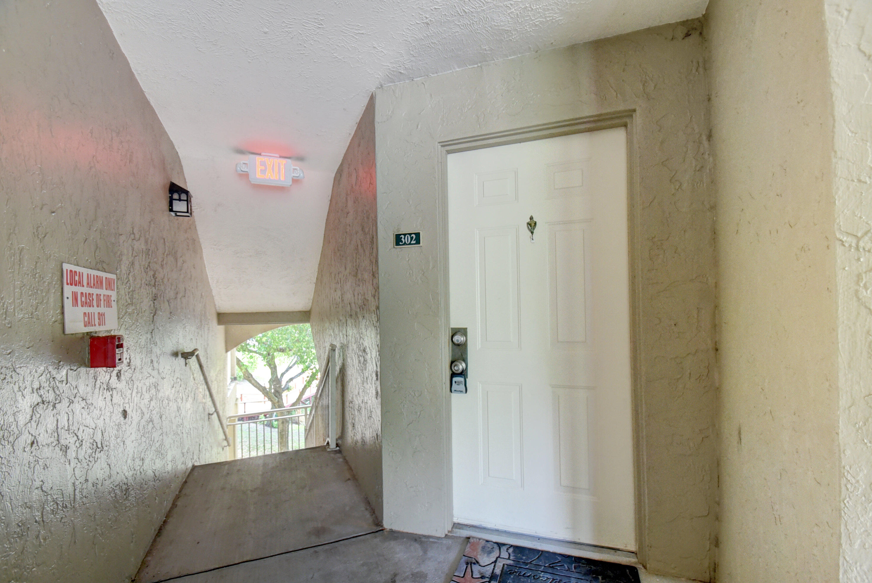 1725 Palm Cove Boulevard Unit: 2-302
