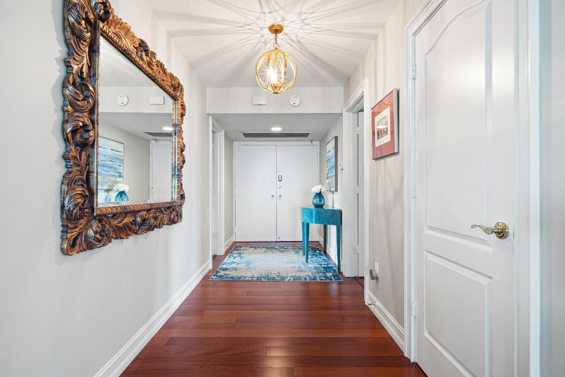 5380 N Ocean Drive 19d