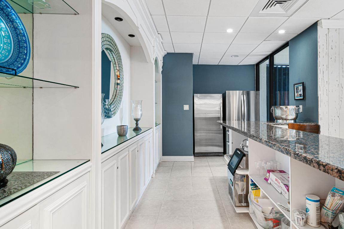 5380 N Ocean Drive 19d