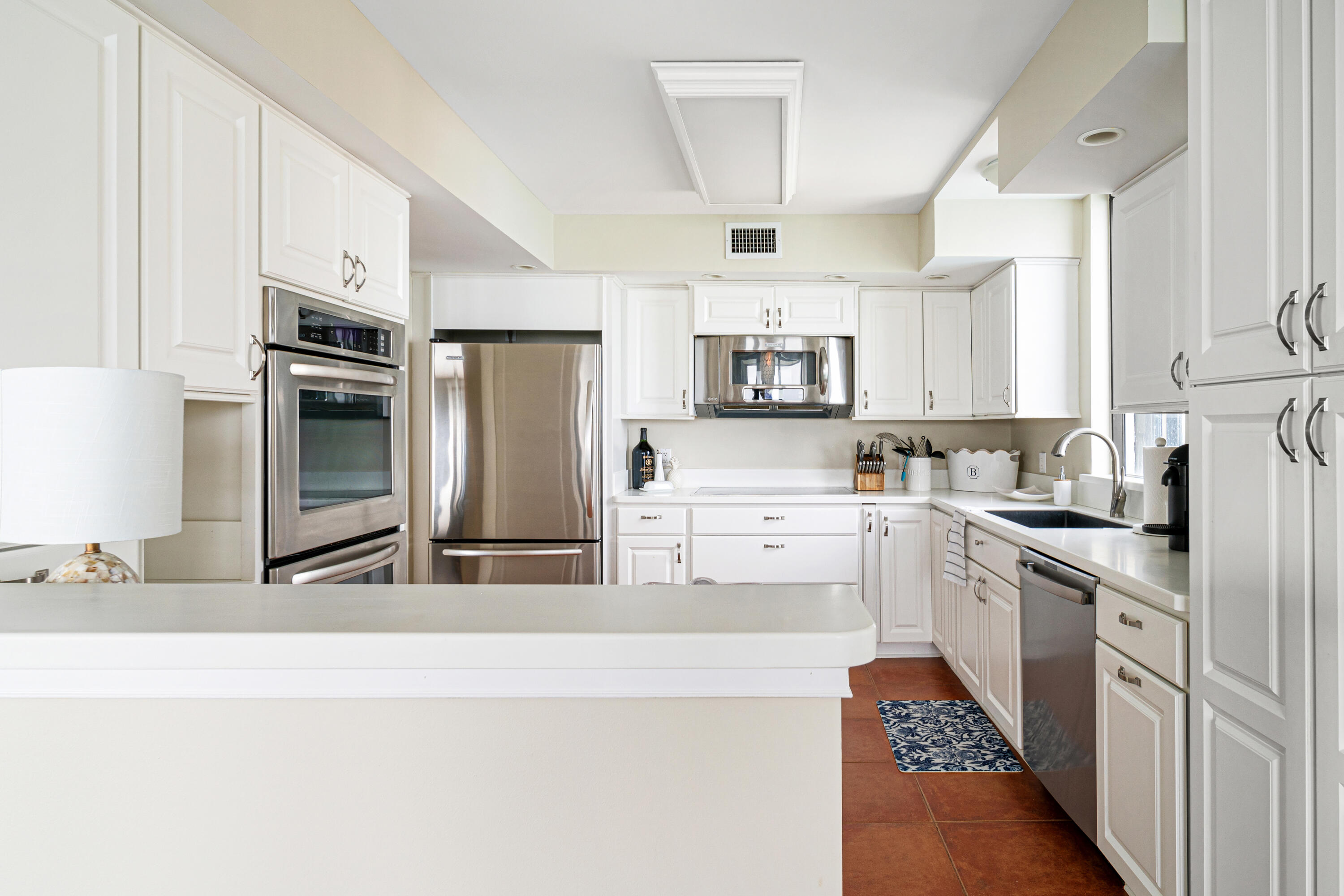 5380 N Ocean Drive 19d