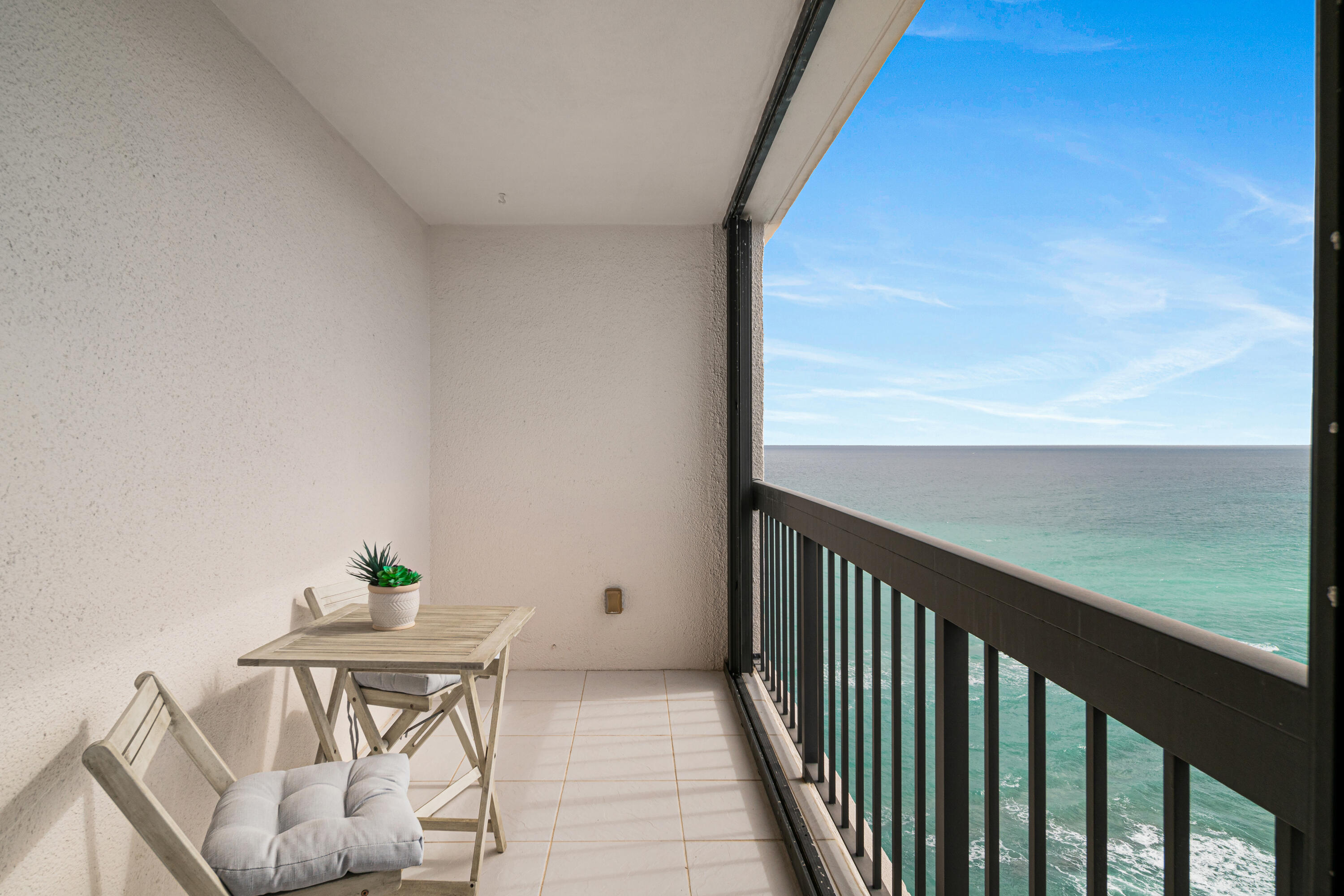 5380 N Ocean Drive 19d