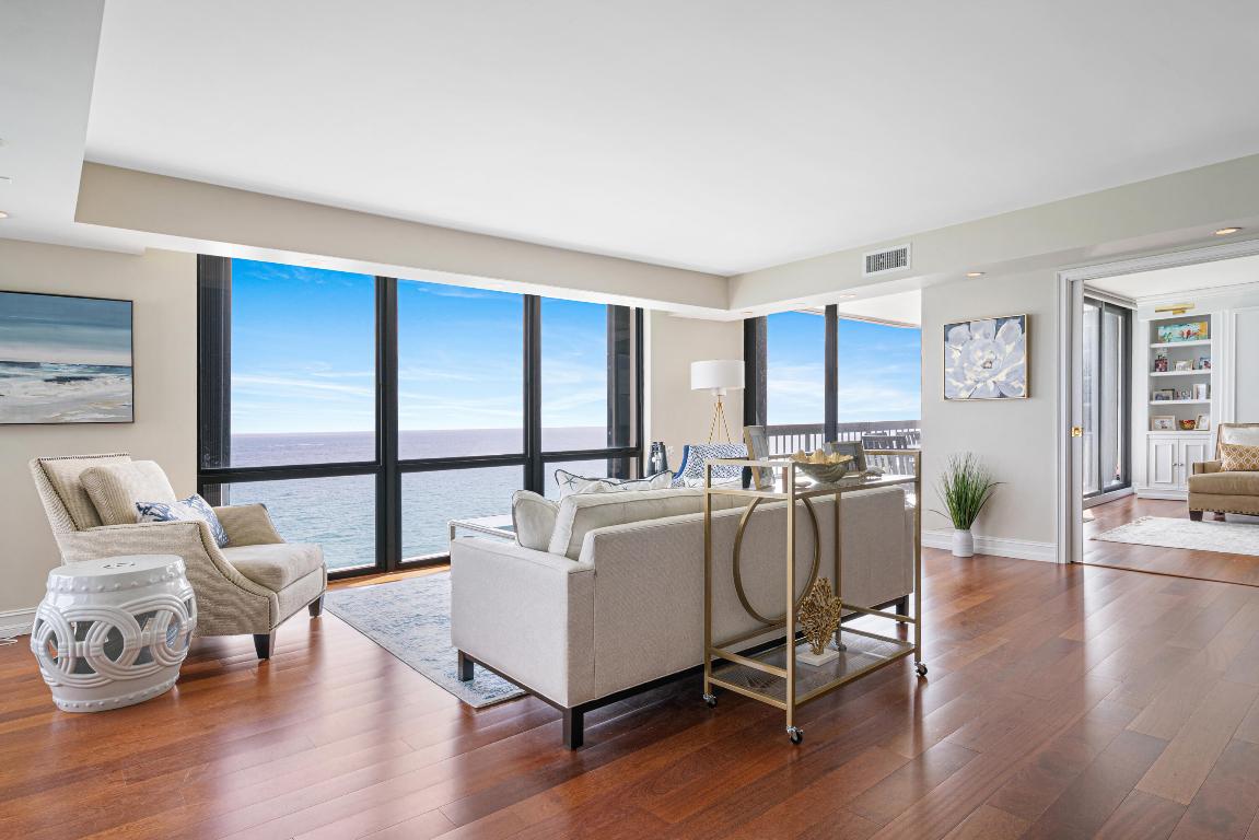 5380 N Ocean Drive 19d