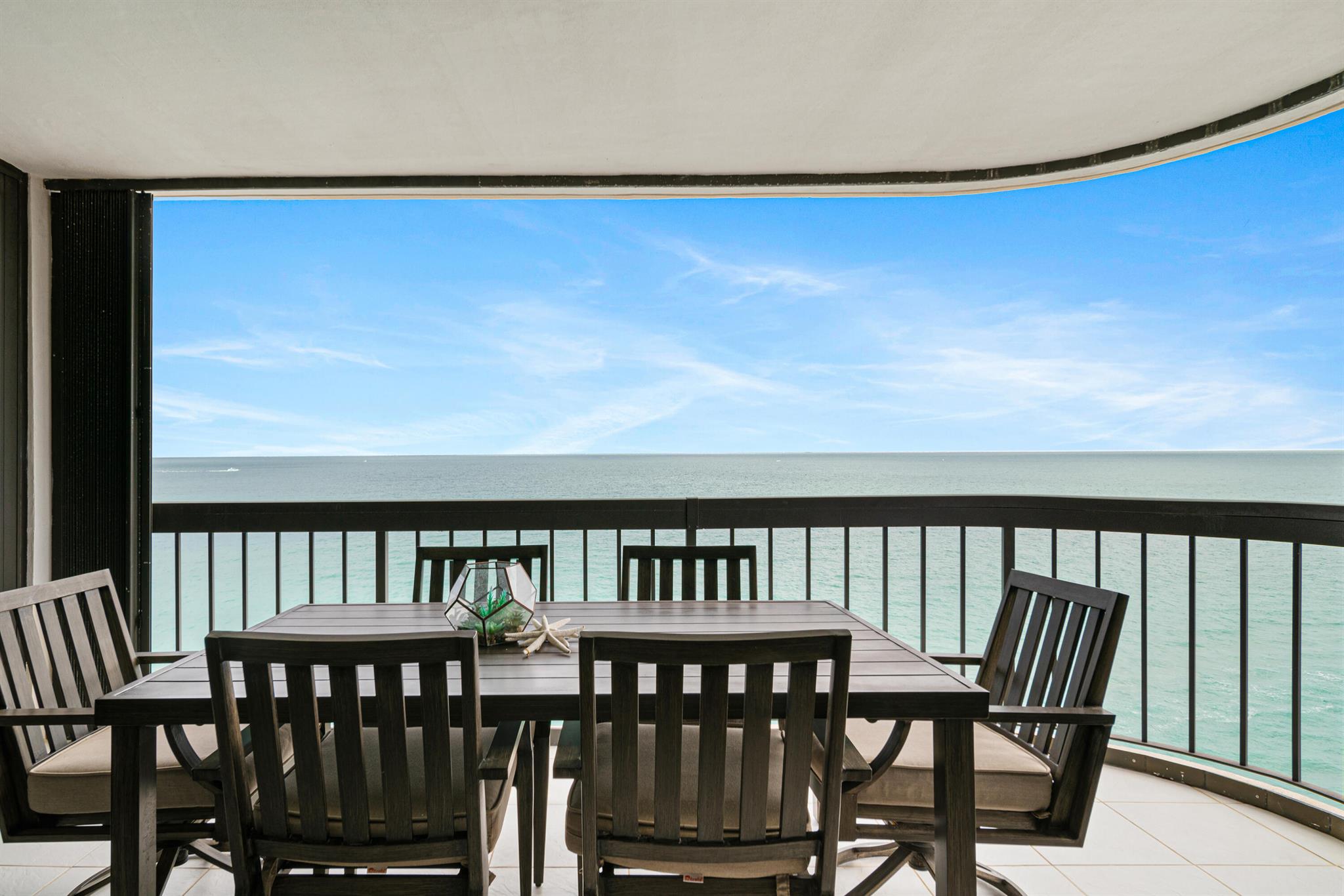 5380 N Ocean Drive 19d