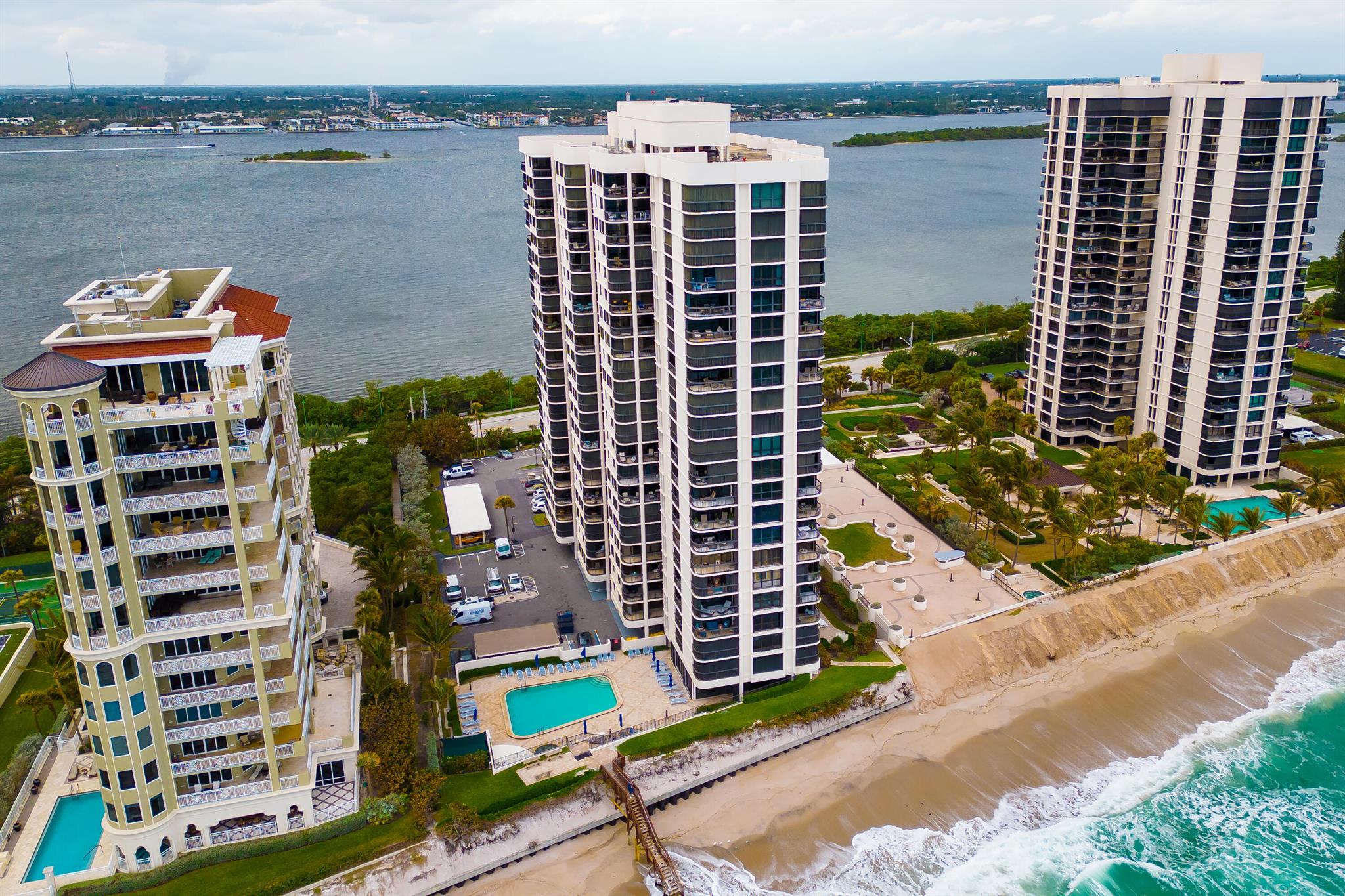 5380 N Ocean Drive 19d