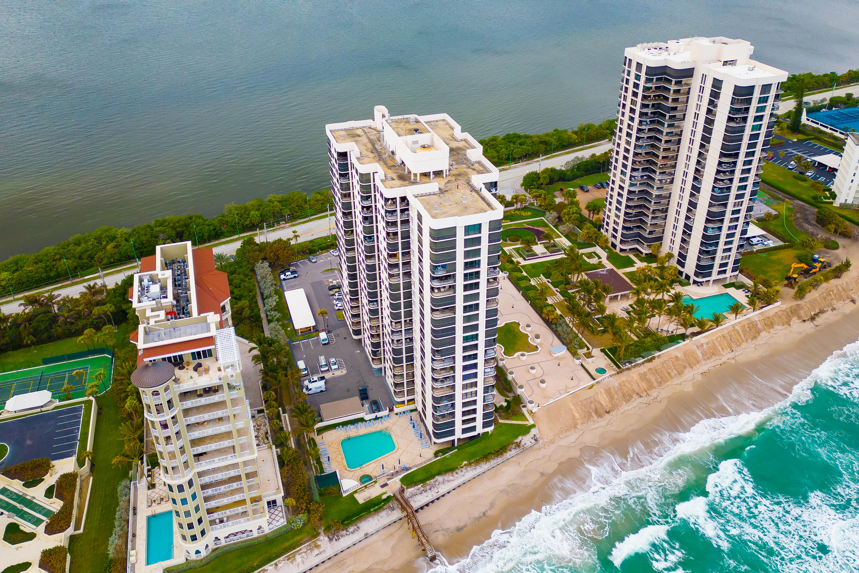 5380 N Ocean Drive 19d