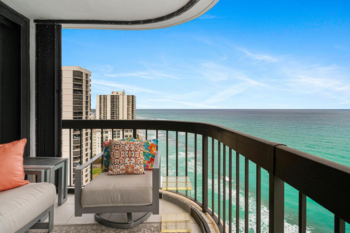 5380 N Ocean Drive 19d