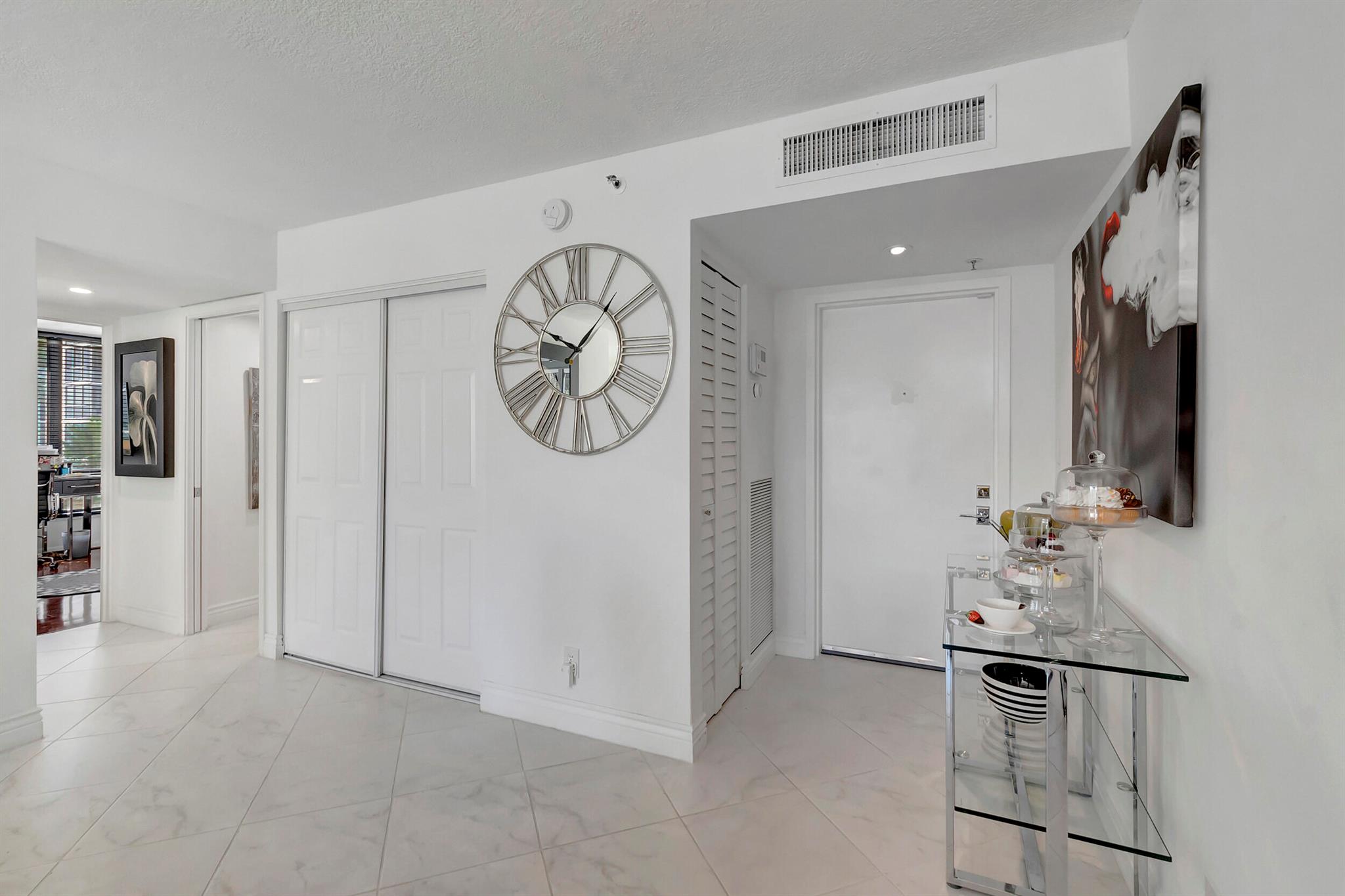 7847 Lakeside Boulevard 1022