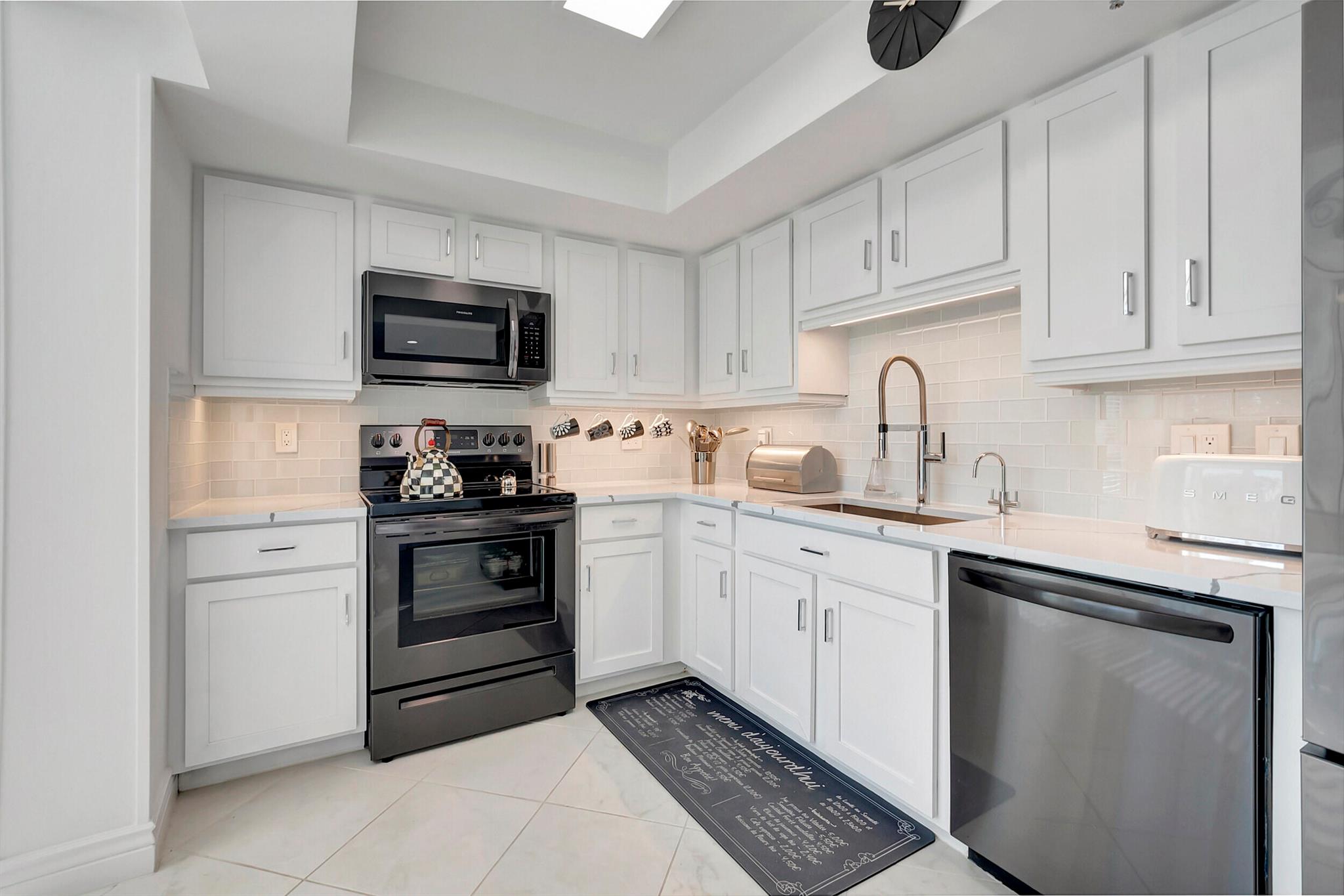 7847 Lakeside Boulevard 1022