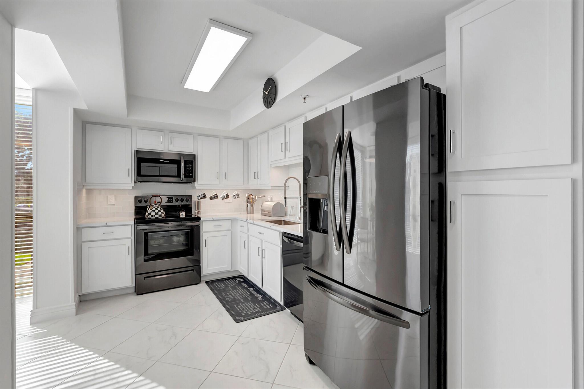 7847 Lakeside Boulevard 1022