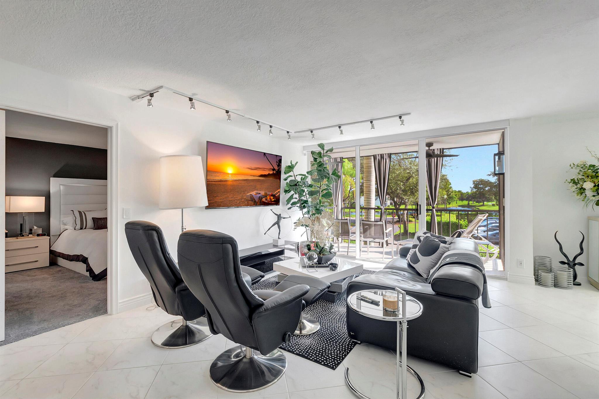 7847 Lakeside Boulevard 1022