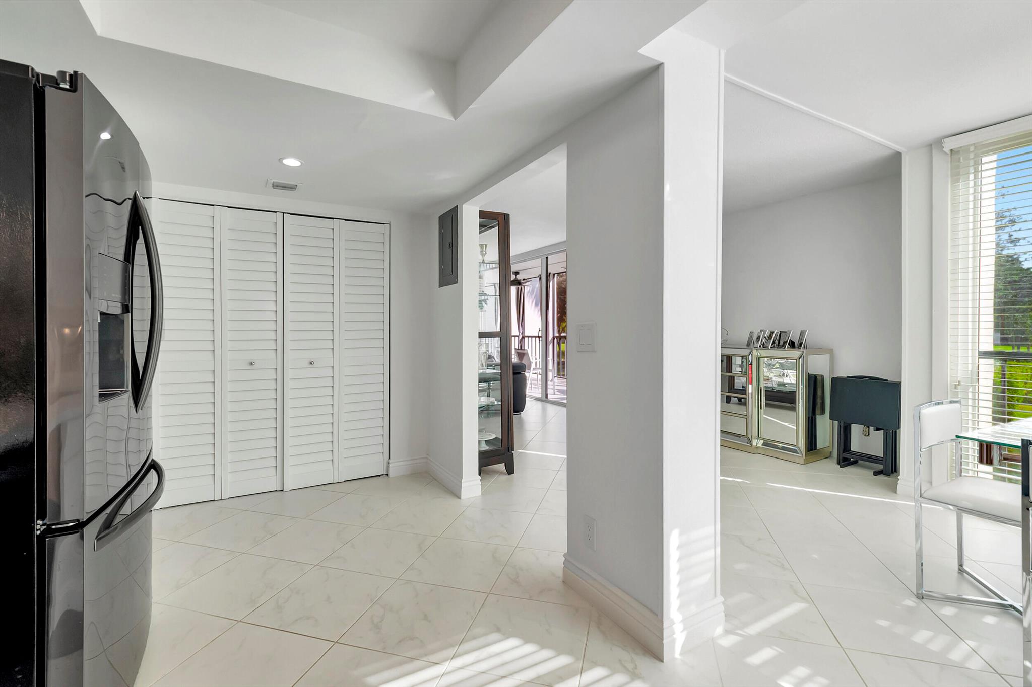 7847 Lakeside Boulevard 1022