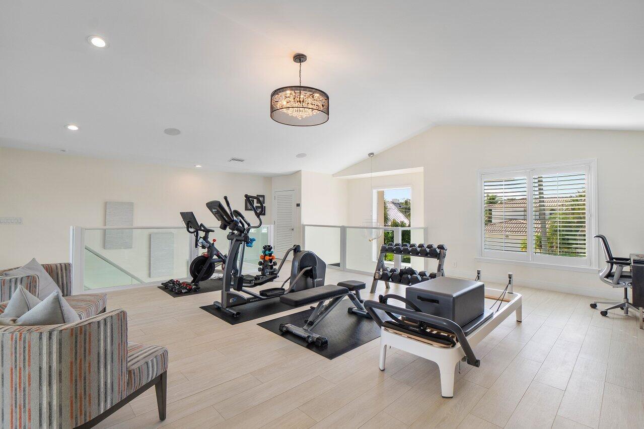 943 Fern Drive