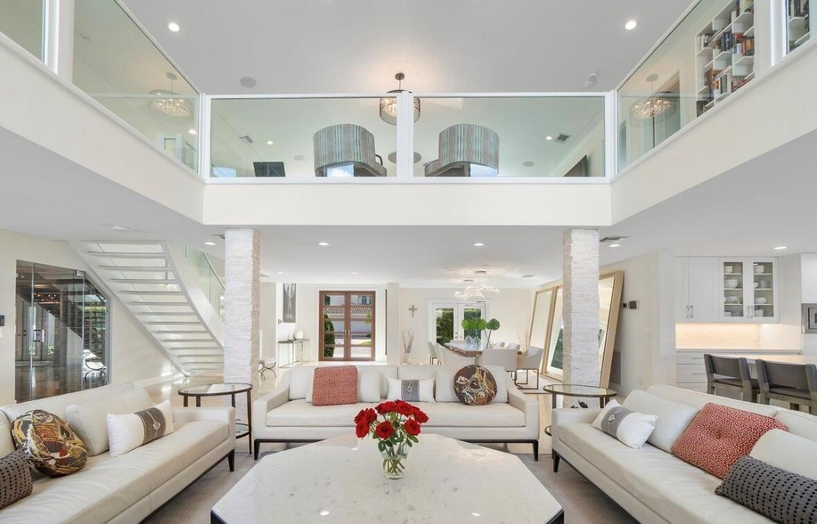 943 Fern Drive