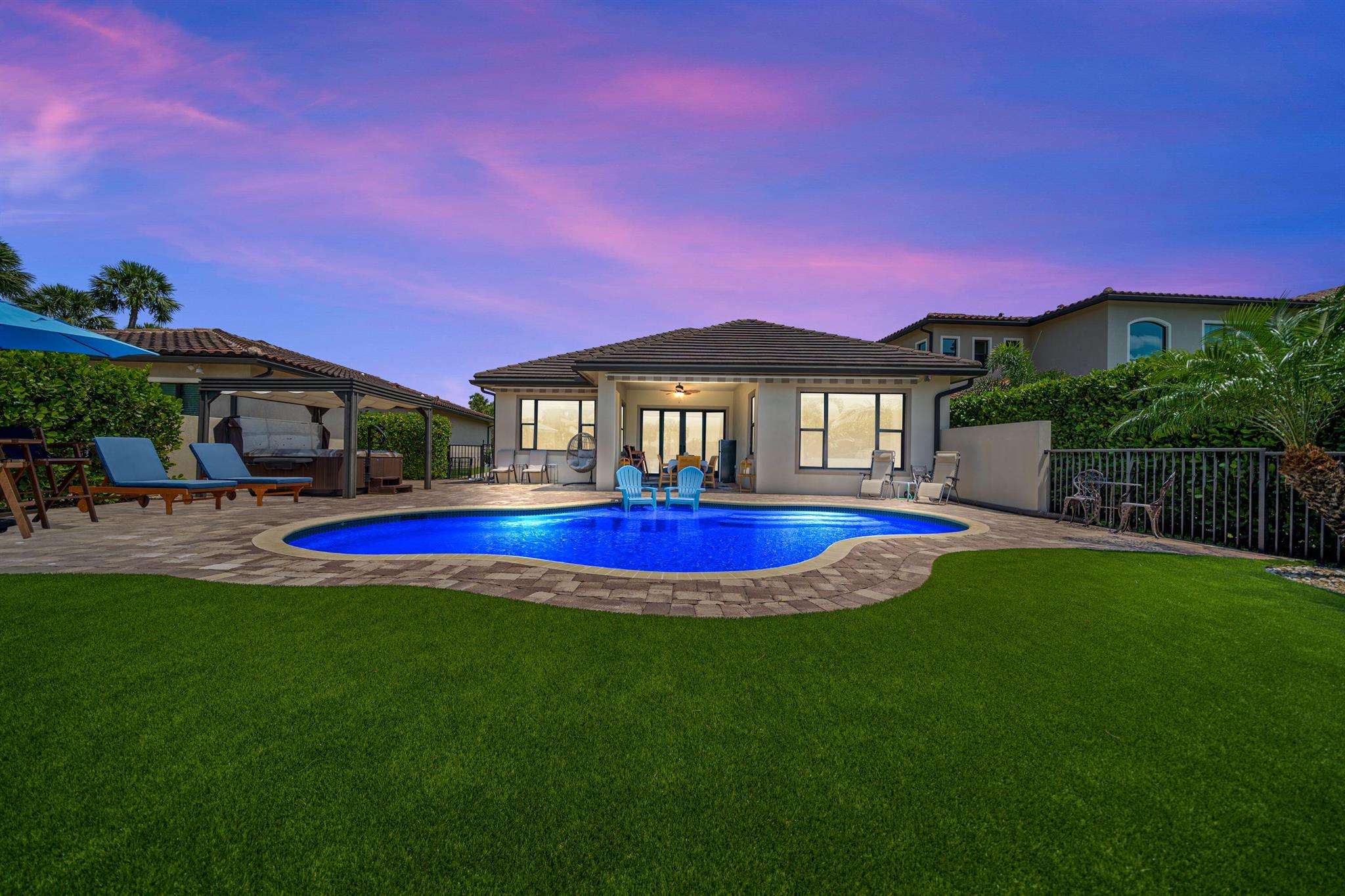 8619 Grand Prix Lane