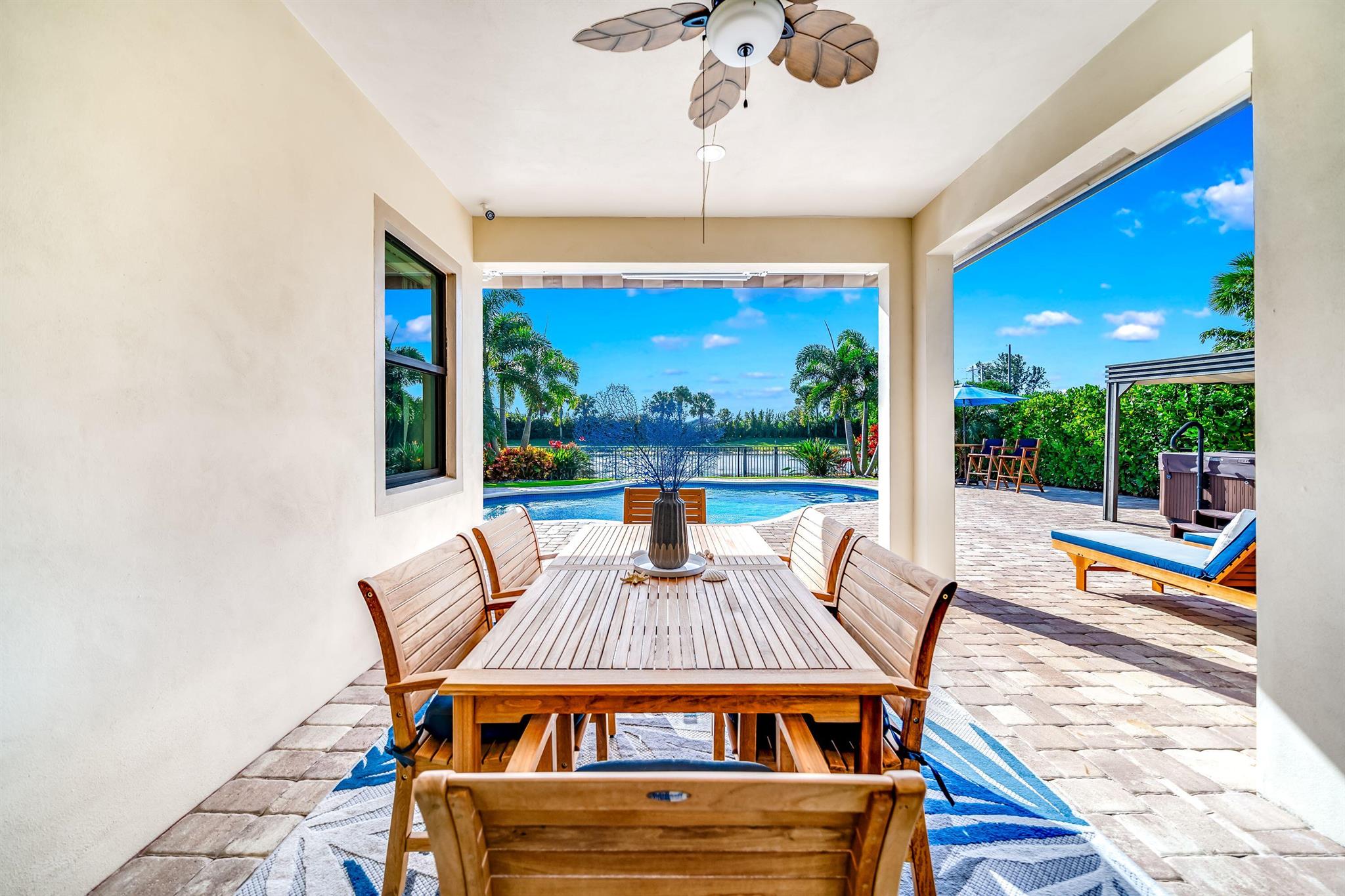8619 Grand Prix Lane
