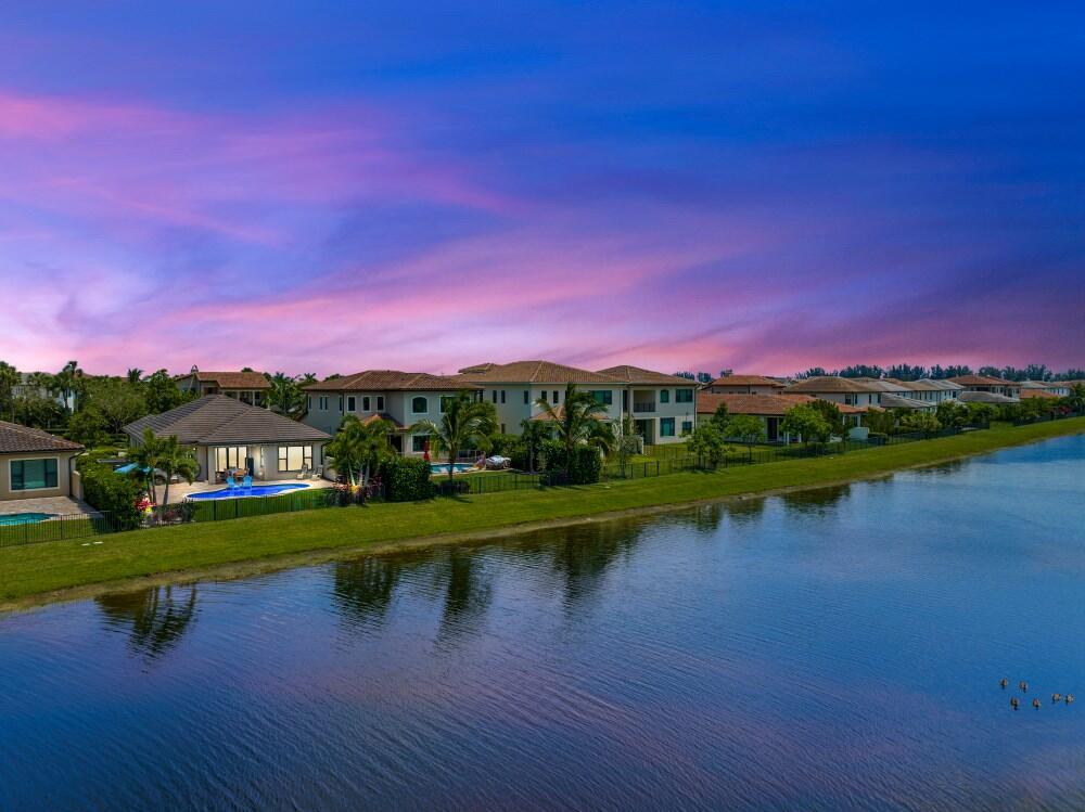 8619 Grand Prix Lane