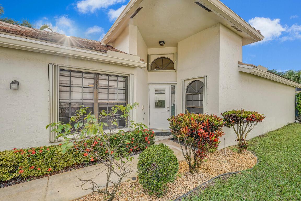 282 Sherwood Forest Drive