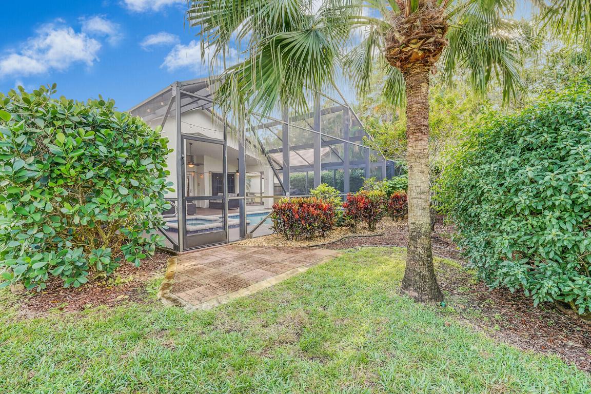 282 Sherwood Forest Drive