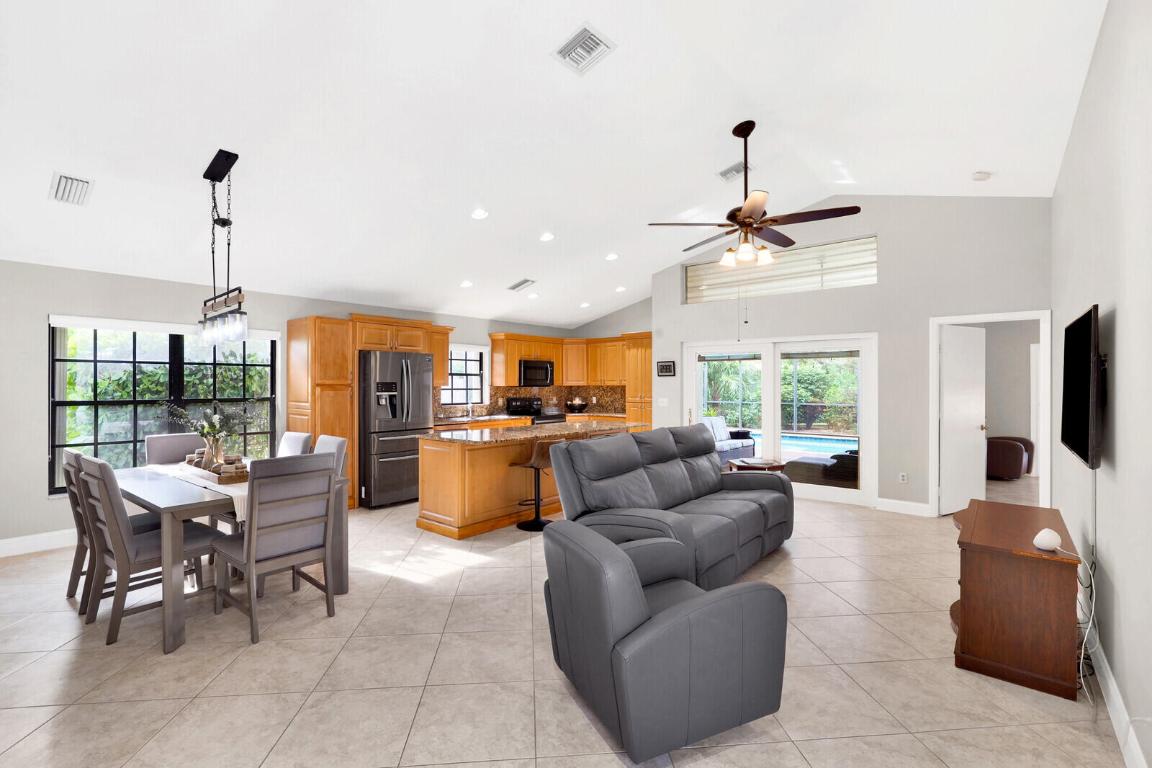 282 Sherwood Forest Drive