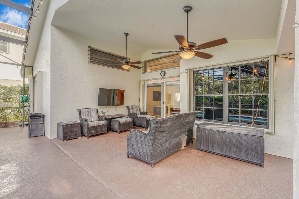 282 Sherwood Forest Drive