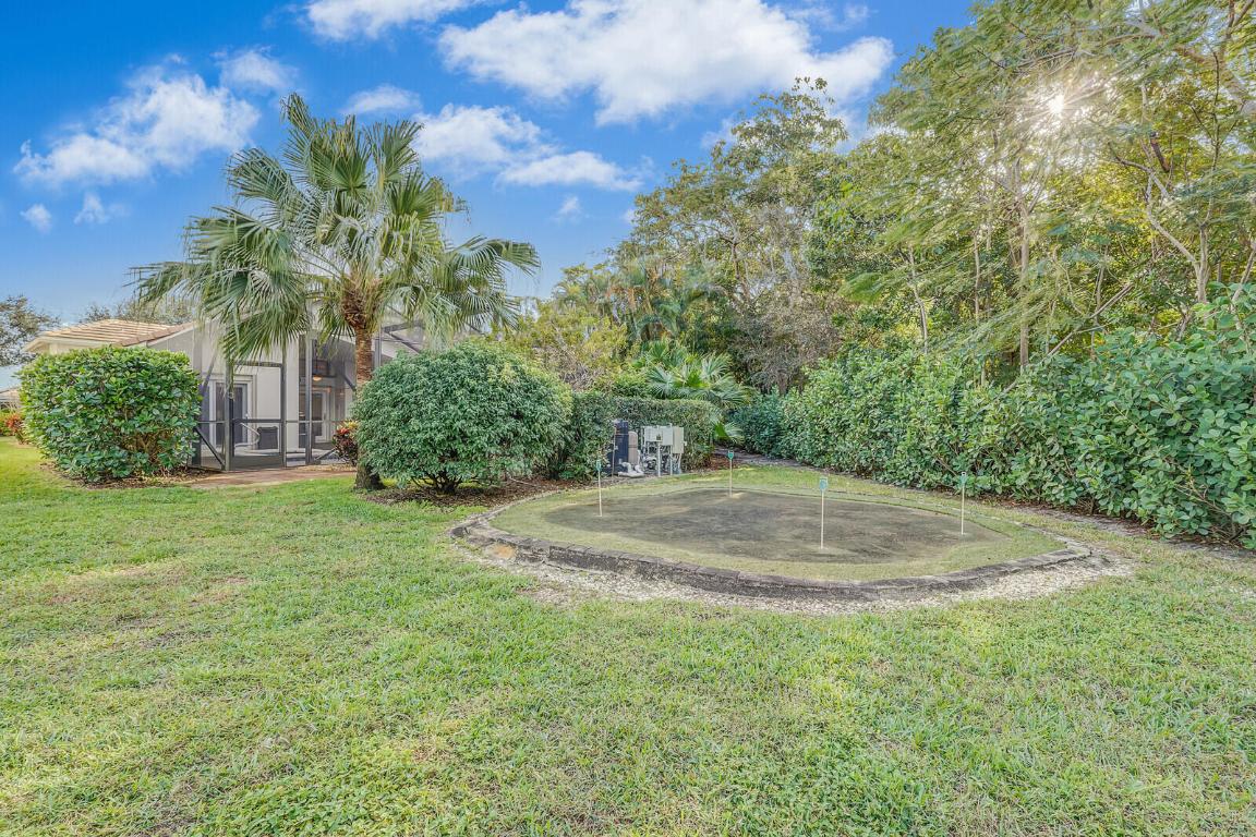 282 Sherwood Forest Drive