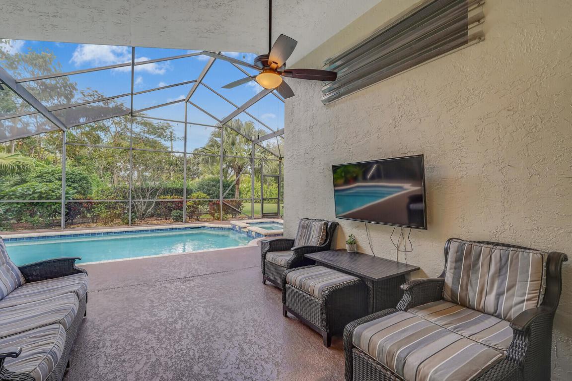 282 Sherwood Forest Drive