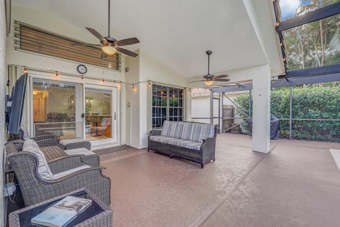 282 Sherwood Forest Drive