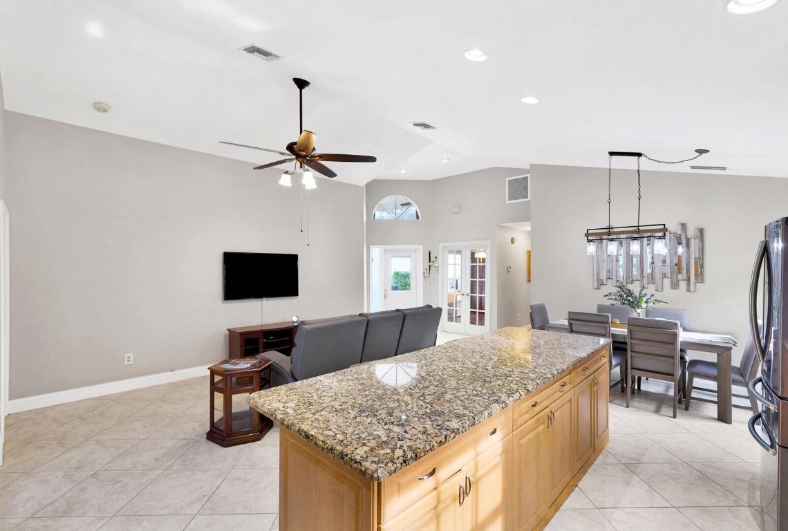 282 Sherwood Forest Drive