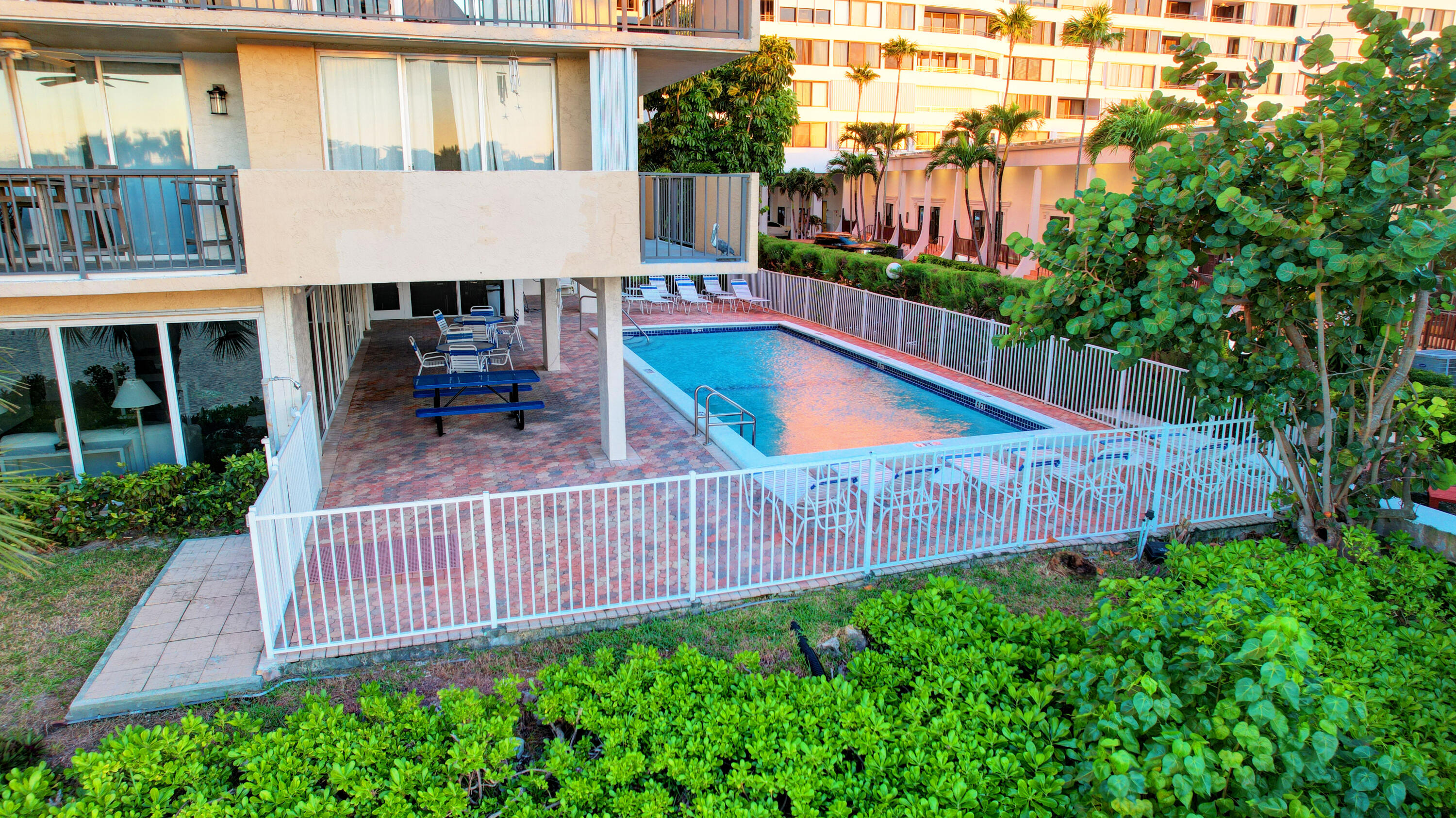 3581 S Ocean Boulevard 6b