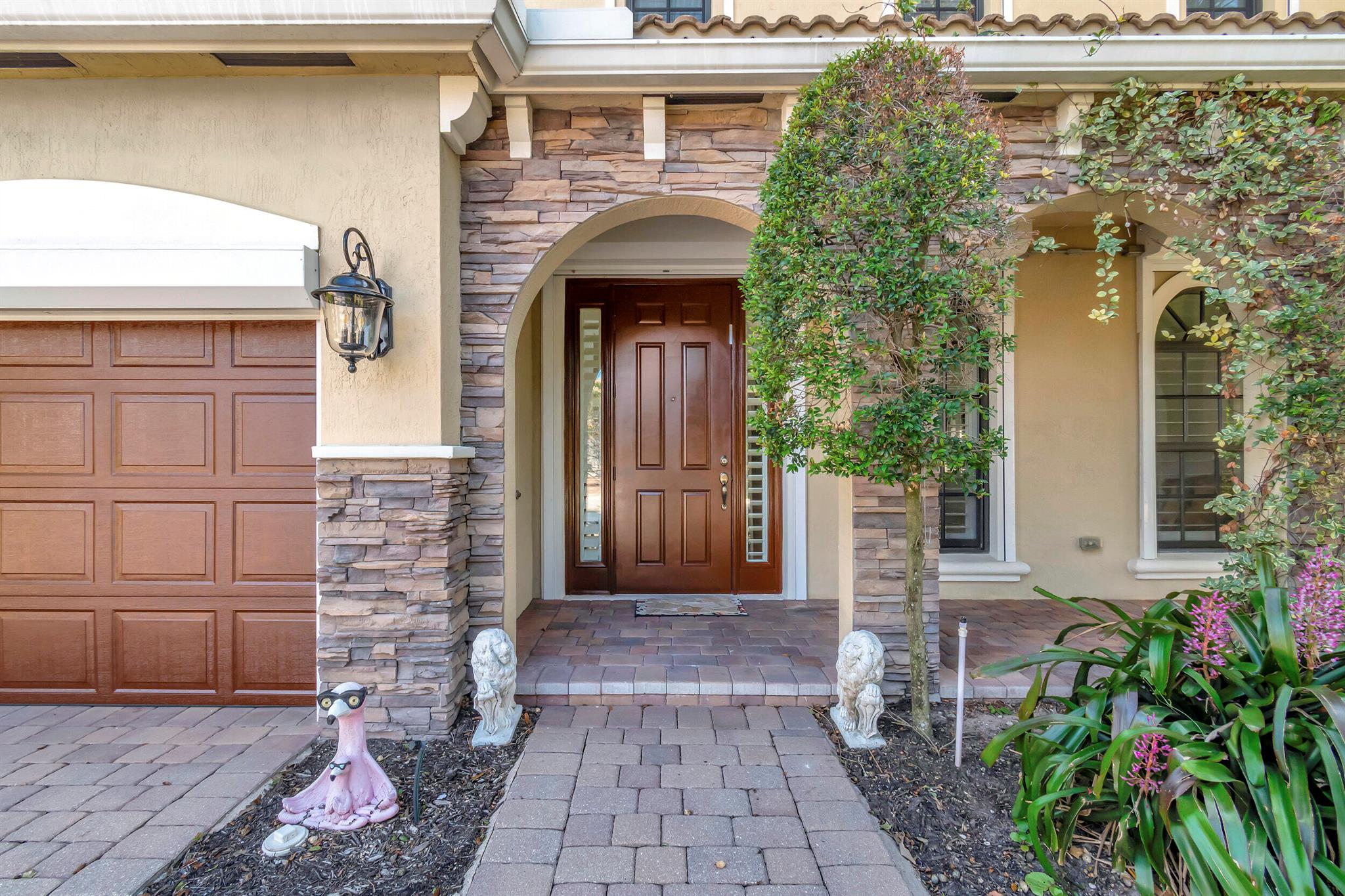 15700 Glencrest Avenue