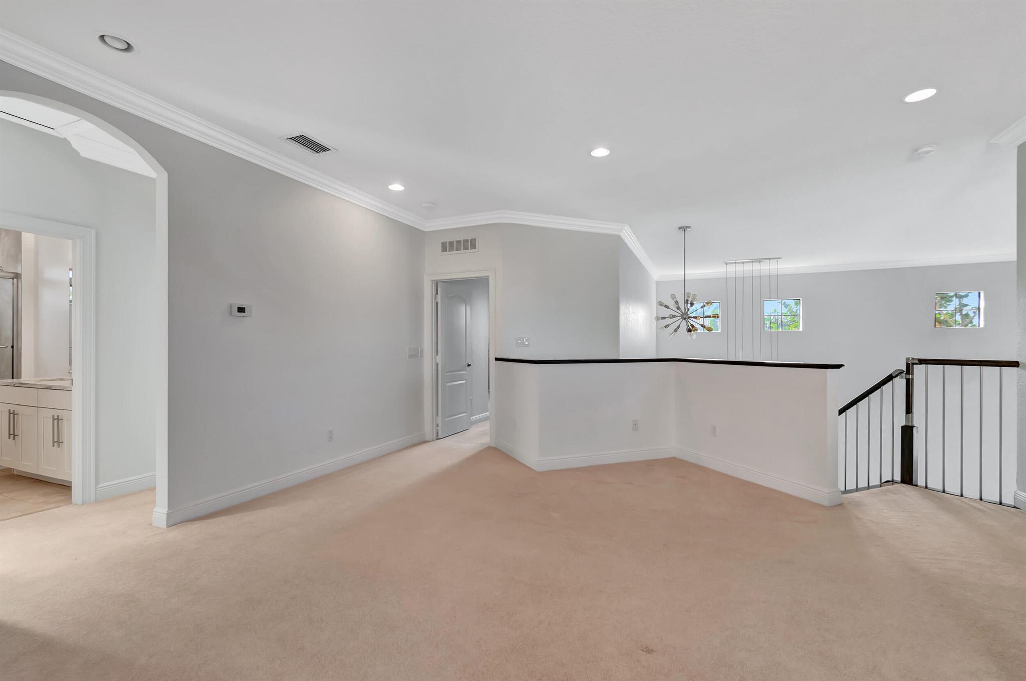 15700 Glencrest Avenue