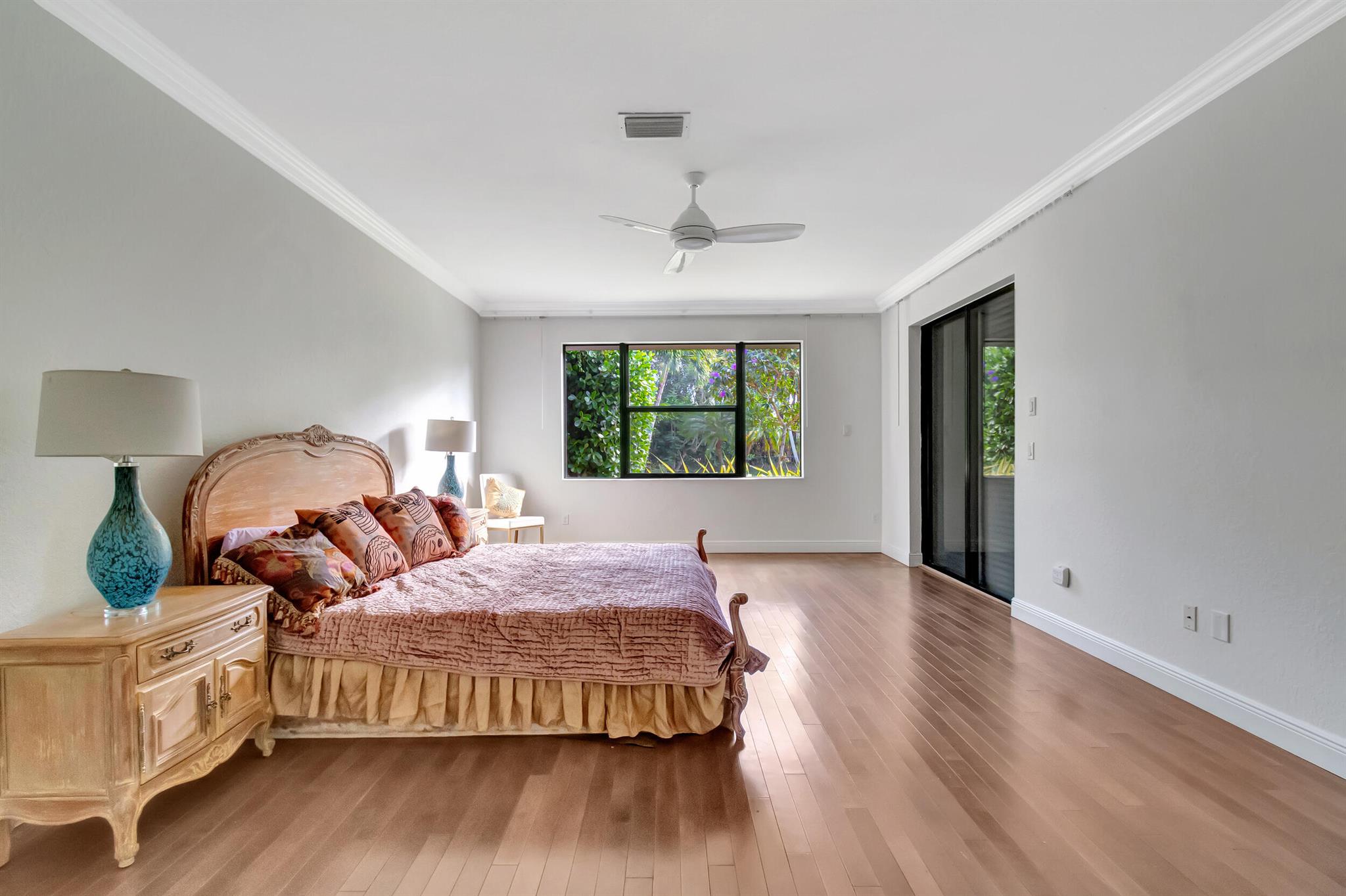 15700 Glencrest Avenue