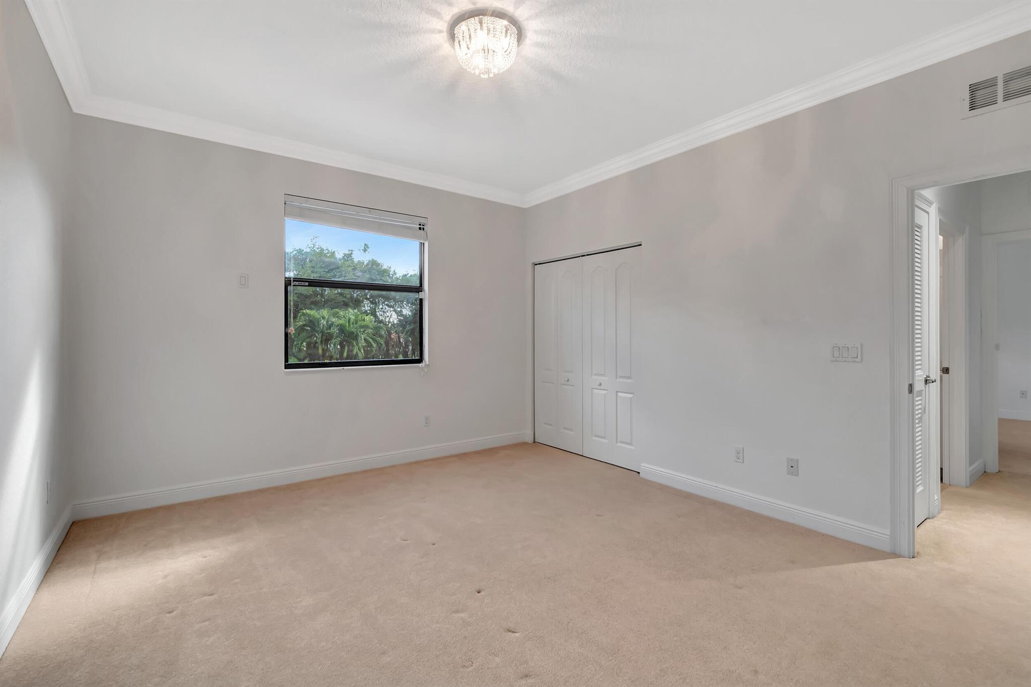 15700 Glencrest Avenue